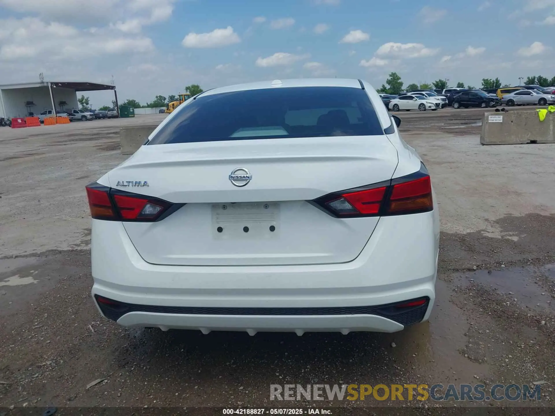16 Photograph of a damaged car 1N4BL4BV7LC179128 NISSAN ALTIMA 2020