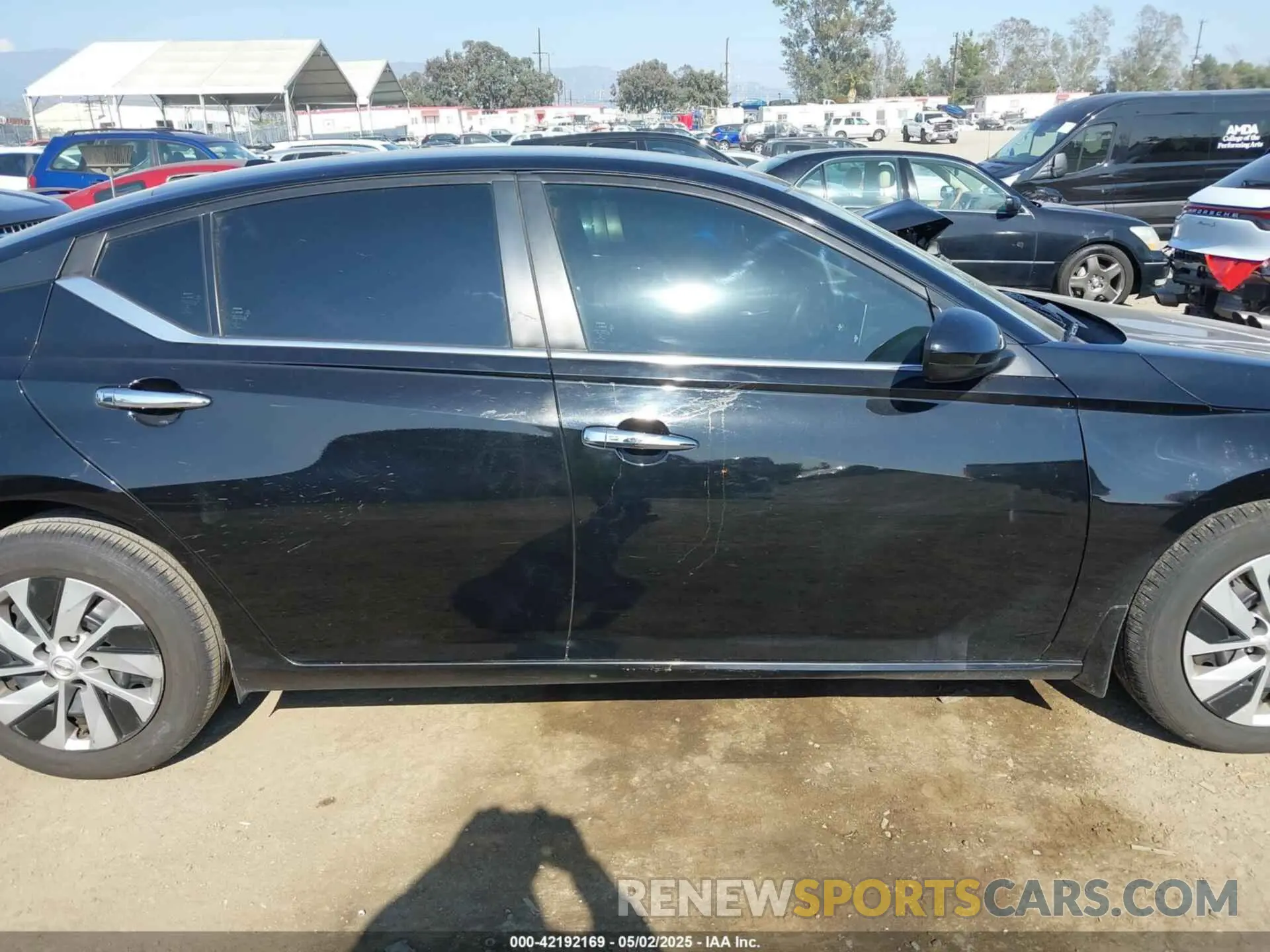 13 Photograph of a damaged car 1N4BL4BV7LC258864 NISSAN ALTIMA 2020