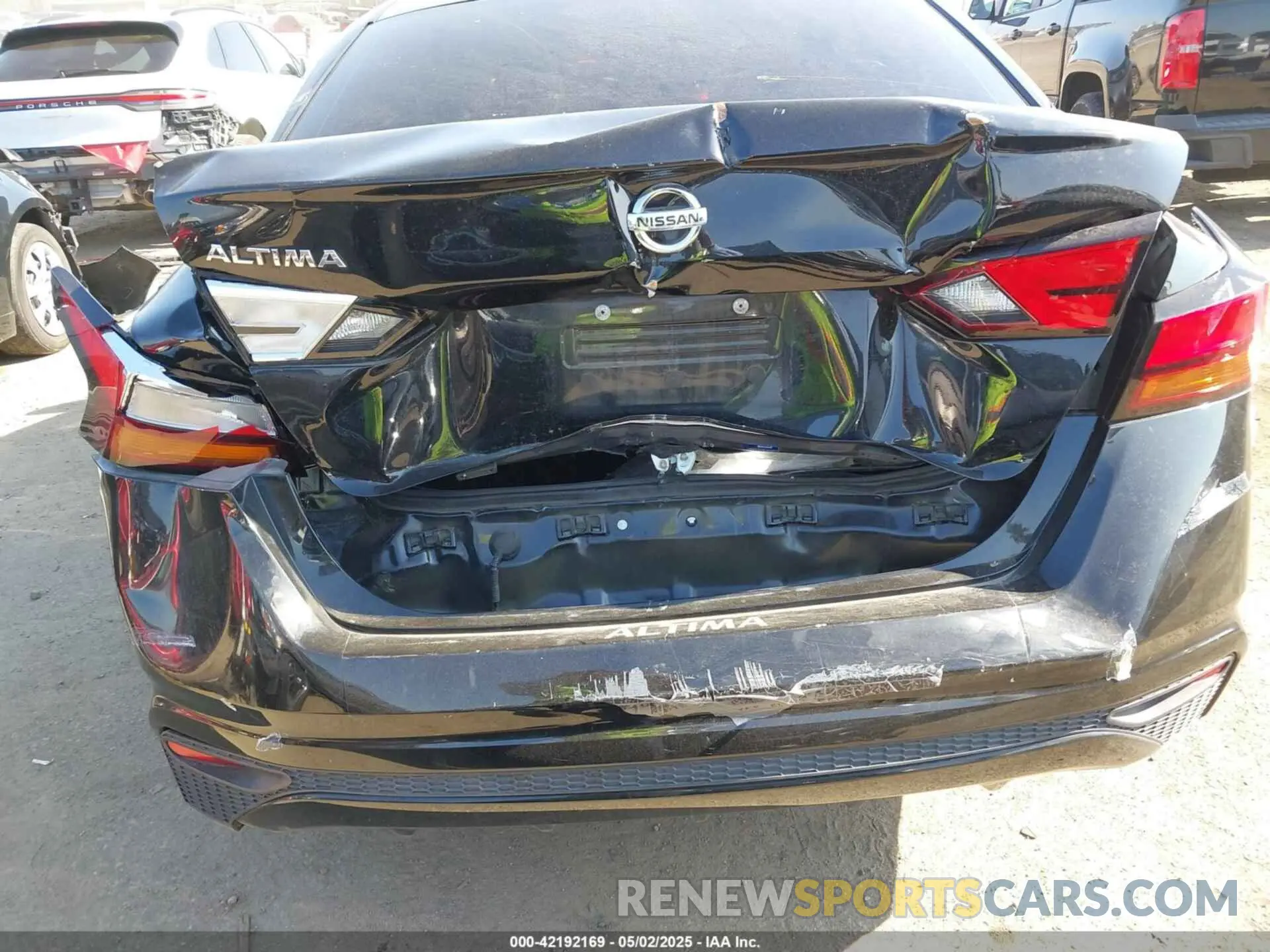 6 Photograph of a damaged car 1N4BL4BV7LC258864 NISSAN ALTIMA 2020