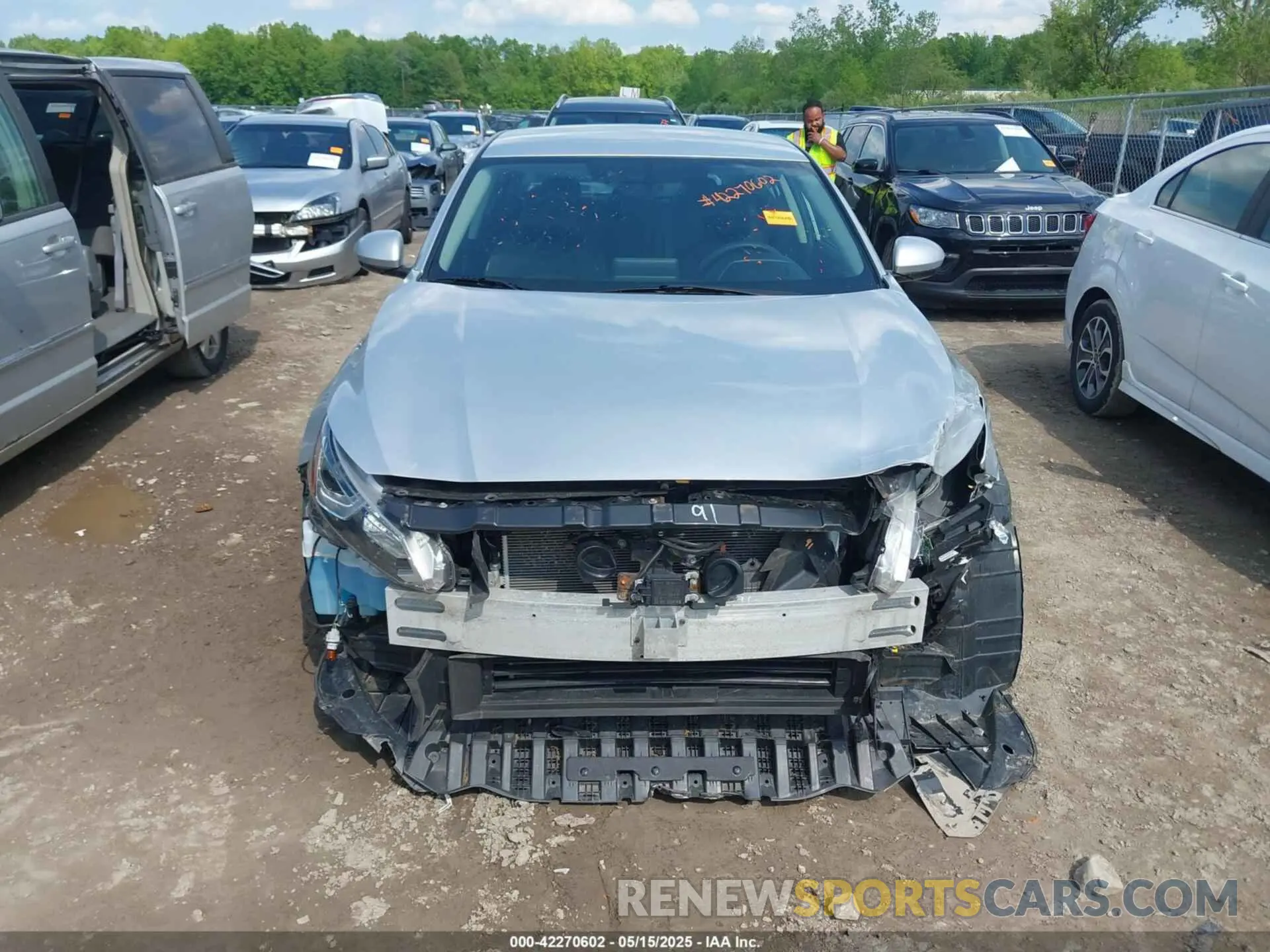 13 Фотография поврежденного автомобиля 1N4BL4BV7LC271825 NISSAN ALTIMA 2020