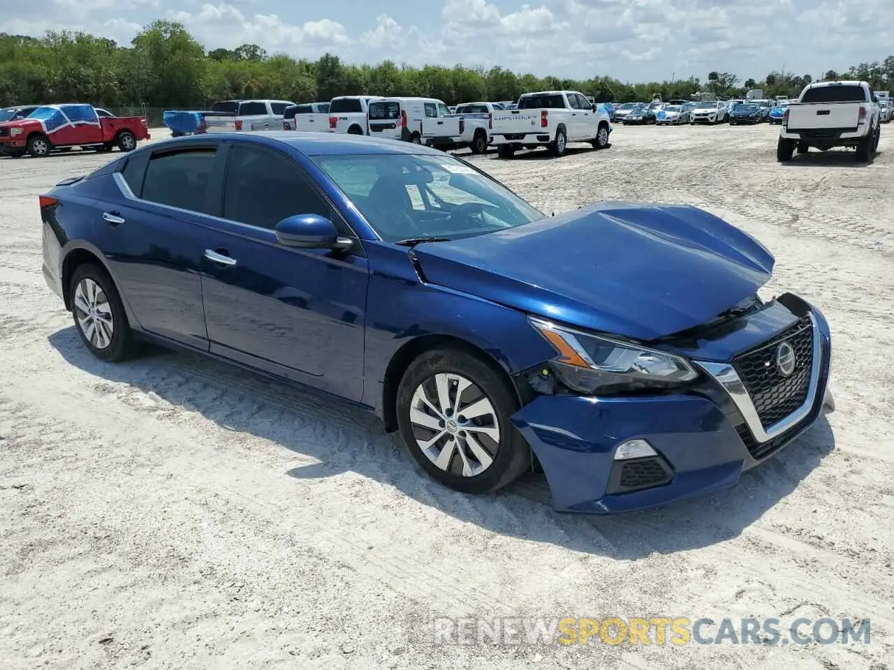 4 Photograph of a damaged car 1N4BL4BV8LC115583 NISSAN ALTIMA 2020