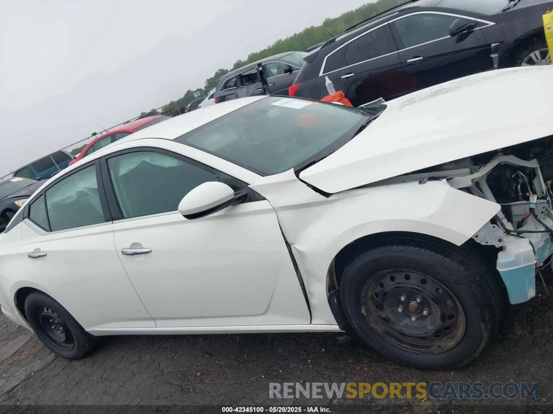13 Фотография поврежденного автомобиля 1N4BL4BV8LC125000 NISSAN ALTIMA 2020