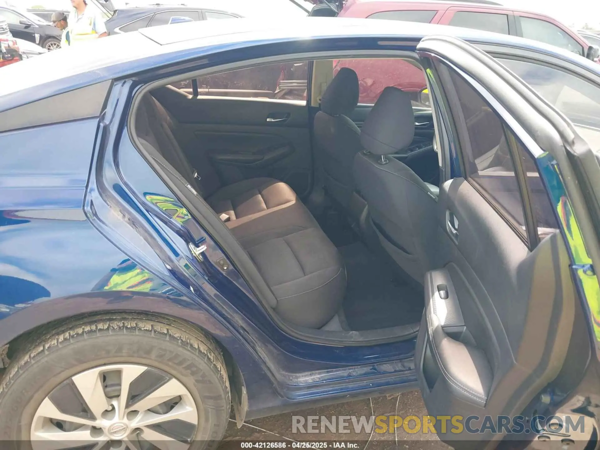 8 Photograph of a damaged car 1N4BL4BV8LC148731 NISSAN ALTIMA 2020