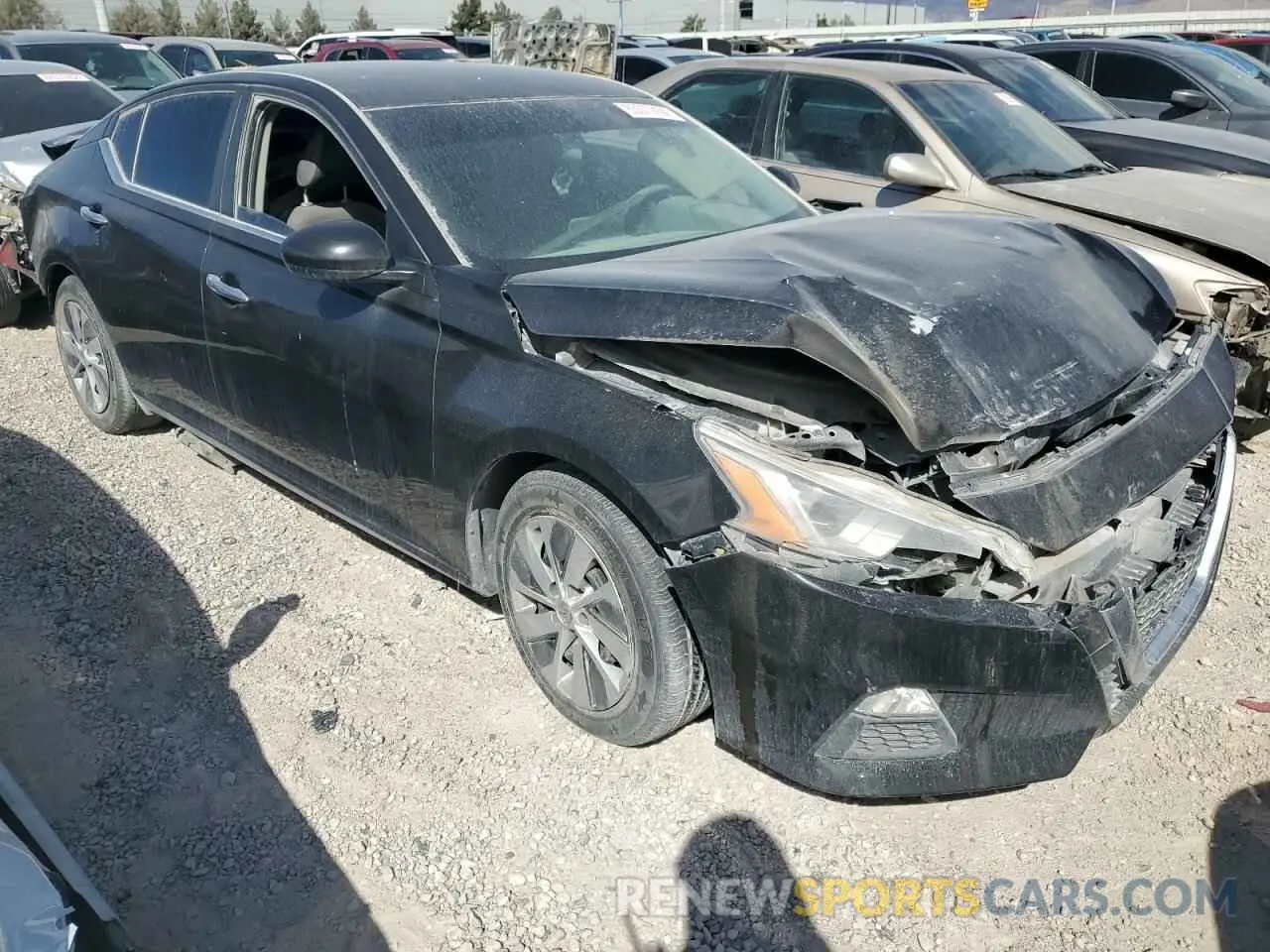 4 Photograph of a damaged car 1N4BL4BV8LC209365 NISSAN ALTIMA 2020