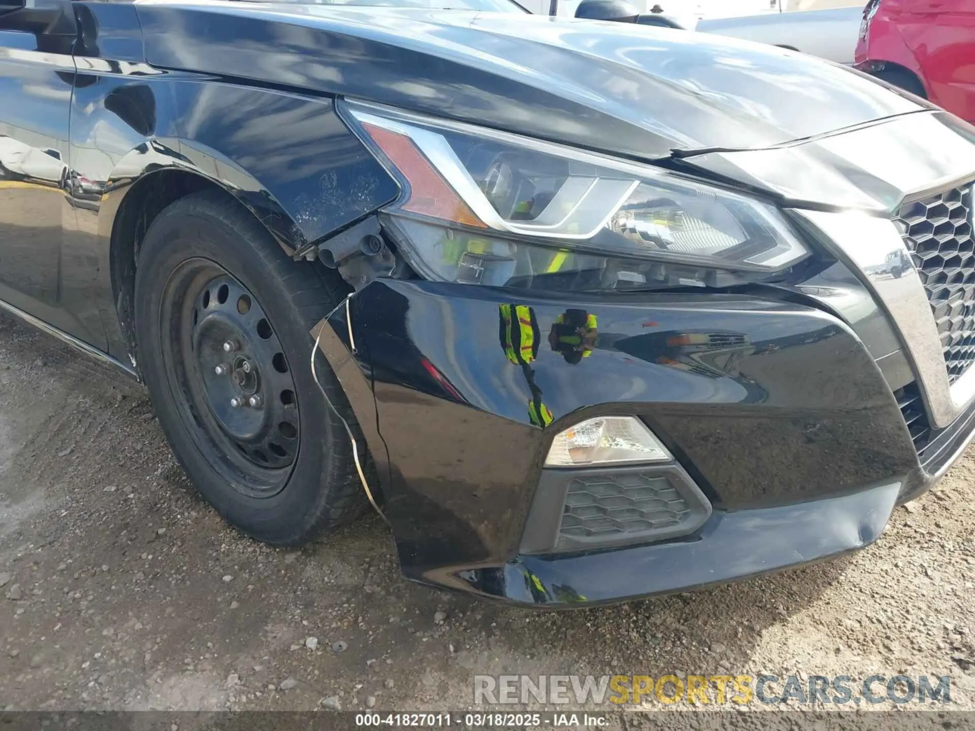 18 Photograph of a damaged car 1N4BL4BV8LC257318 NISSAN ALTIMA 2020