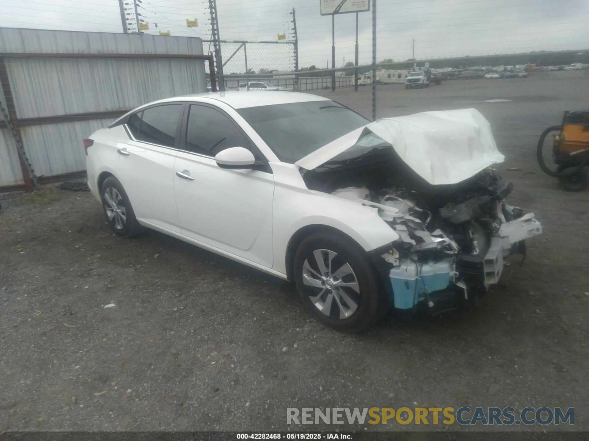 1 Фотография поврежденного автомобиля 1N4BL4BV8LC279240 NISSAN ALTIMA 2020