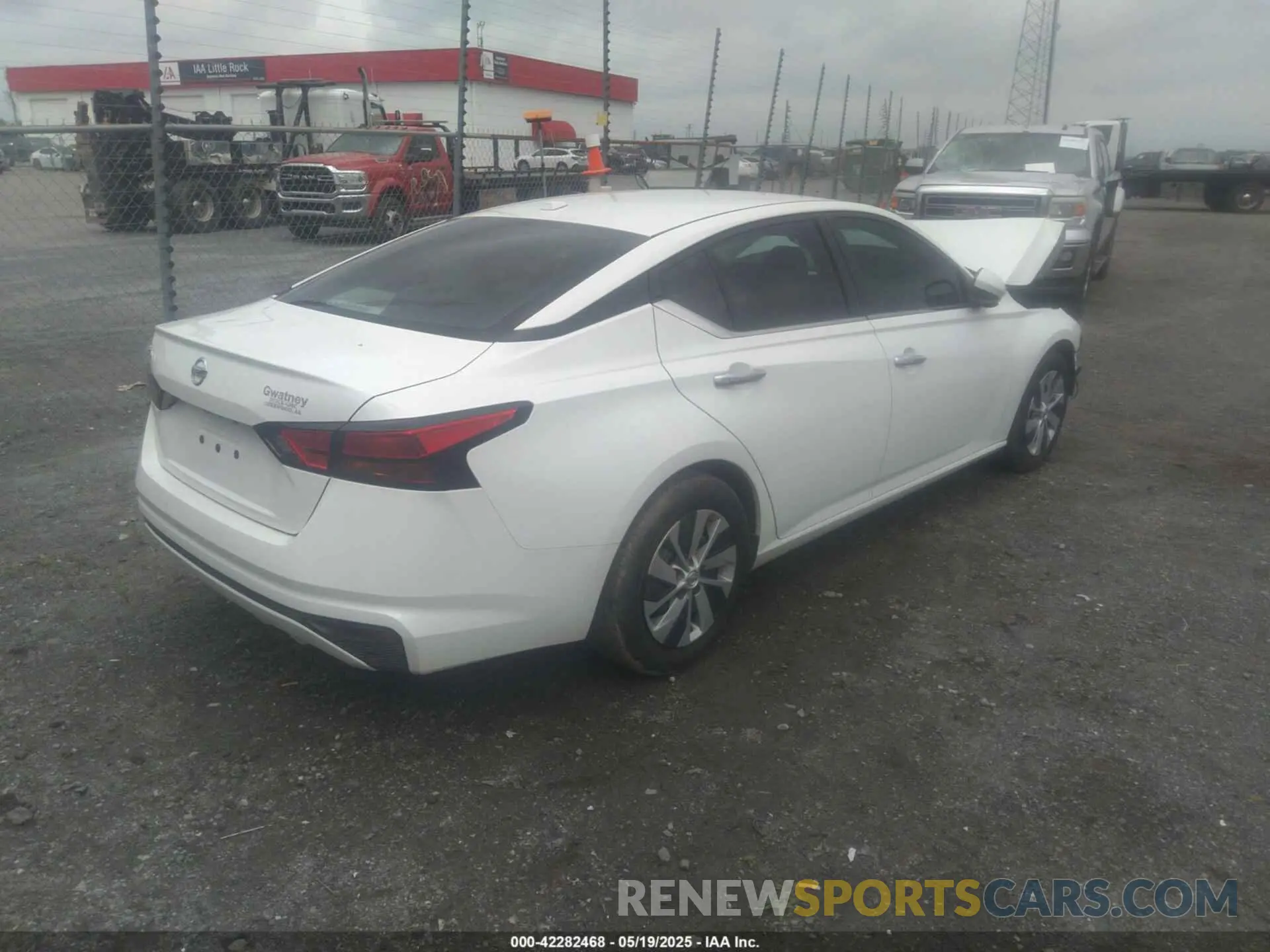 4 Фотография поврежденного автомобиля 1N4BL4BV8LC279240 NISSAN ALTIMA 2020