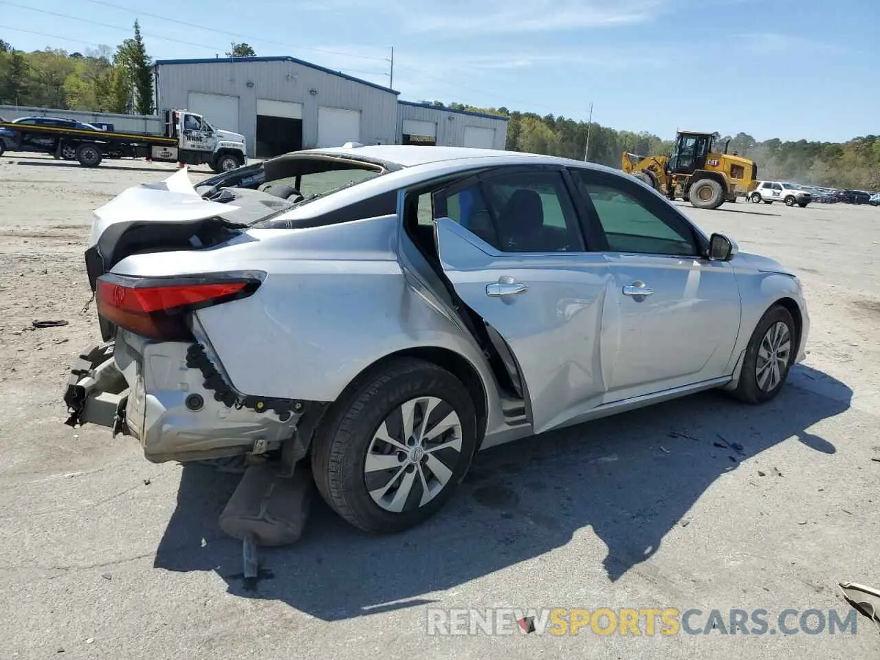 3 Photograph of a damaged car 1N4BL4BV8LC282395 NISSAN ALTIMA 2020
