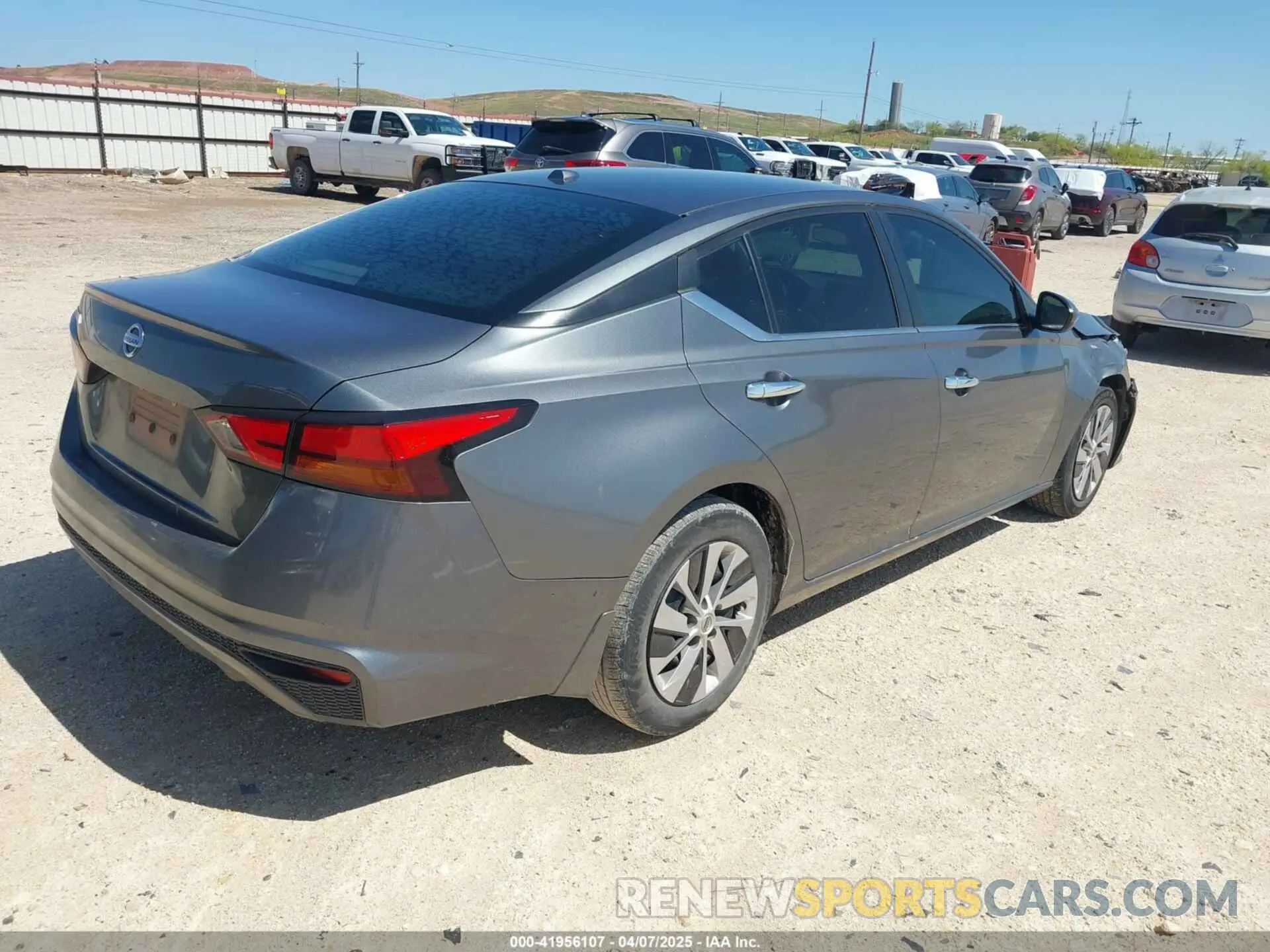4 Фотография поврежденного автомобиля 1N4BL4BV8LN312712 NISSAN ALTIMA 2020