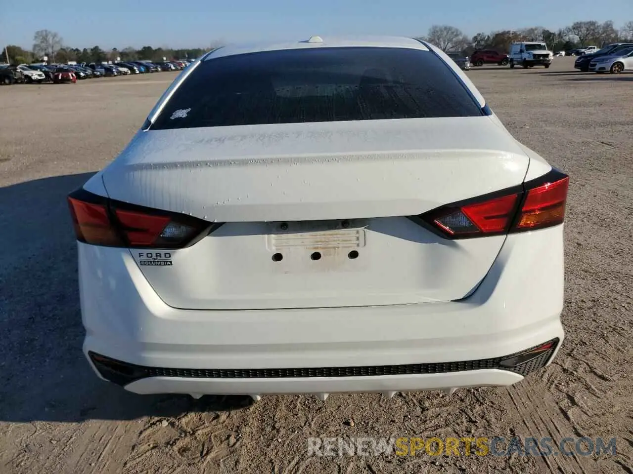 6 Photograph of a damaged car 1N4BL4BV9LC167885 NISSAN ALTIMA 2020