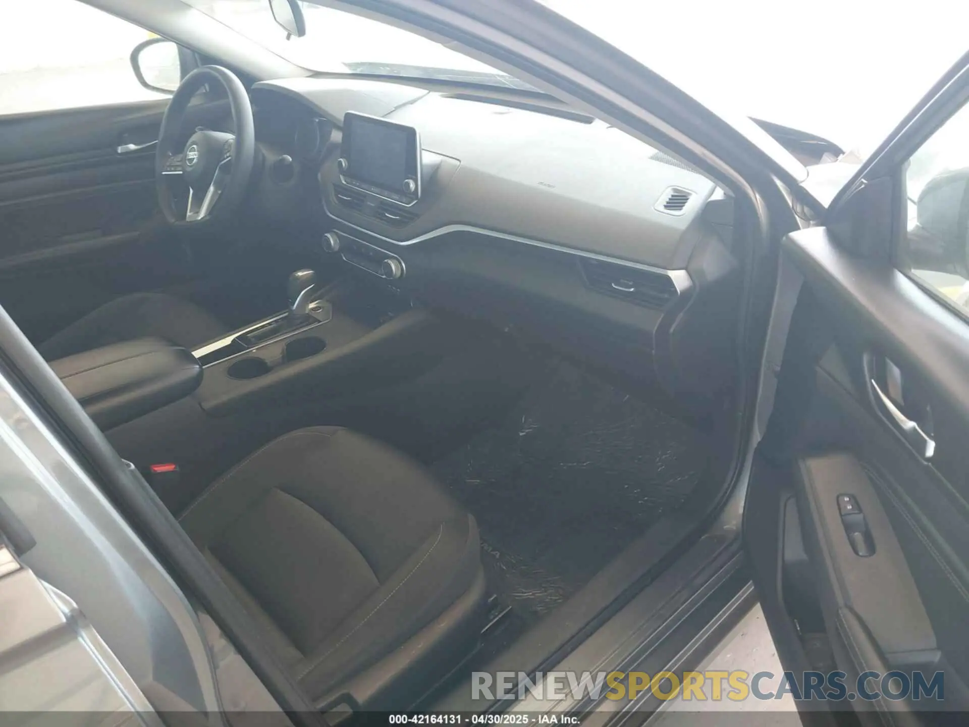 5 Photograph of a damaged car 1N4BL4BV9LC188543 NISSAN ALTIMA 2020