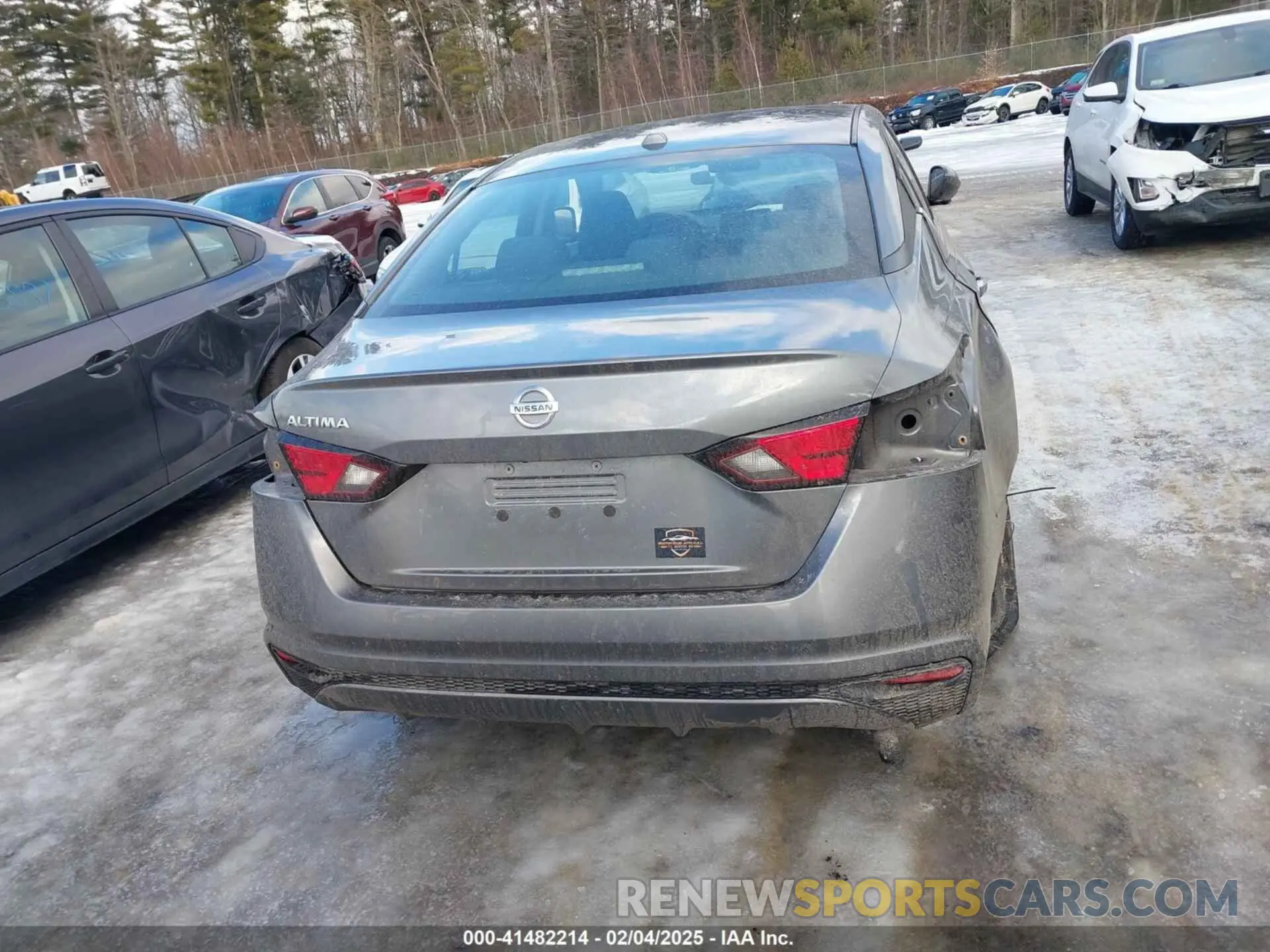 17 Photograph of a damaged car 1N4BL4BV9LC219418 NISSAN ALTIMA 2020