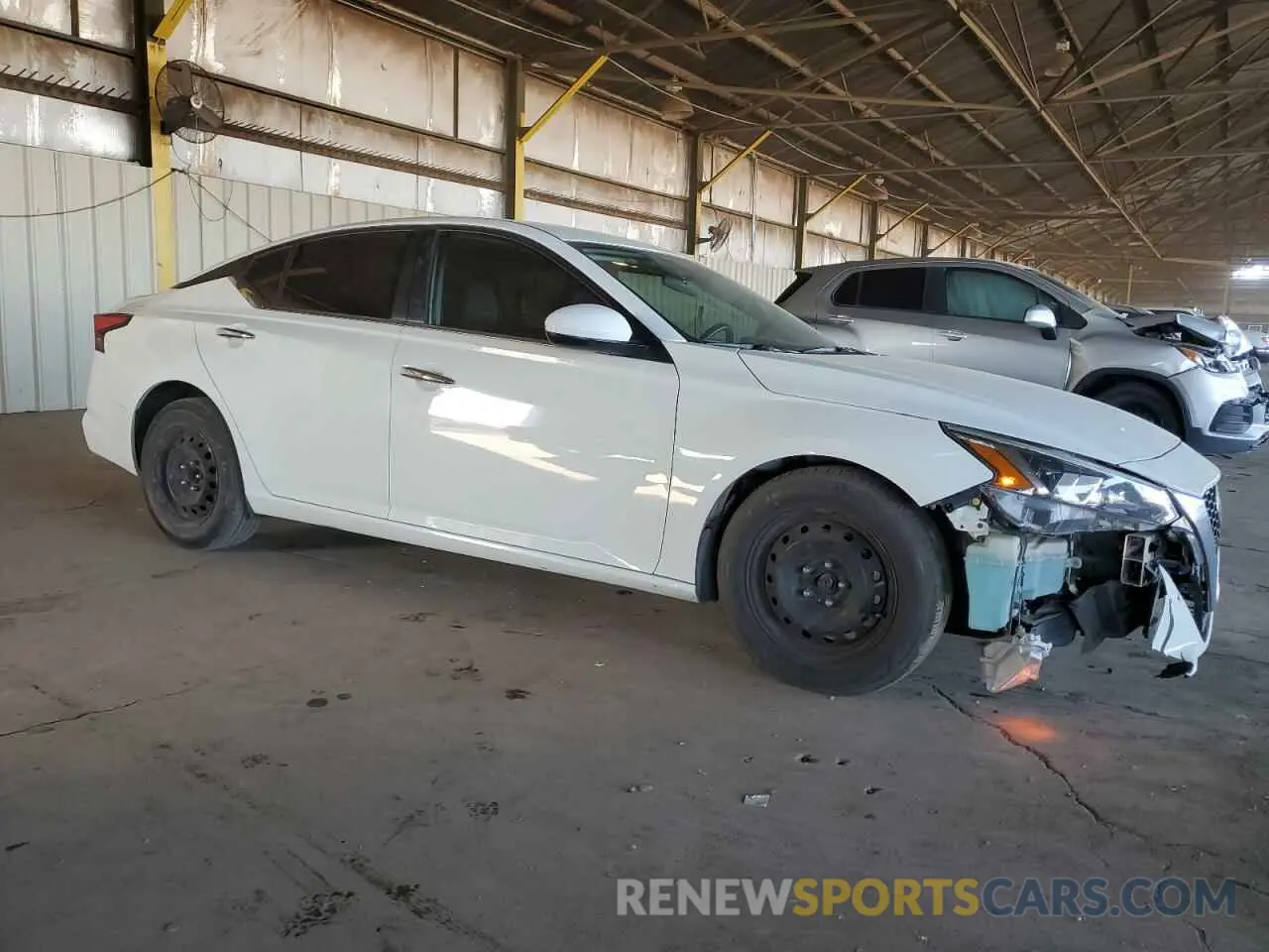 4 Photograph of a damaged car 1N4BL4BV9LC240527 NISSAN ALTIMA 2020