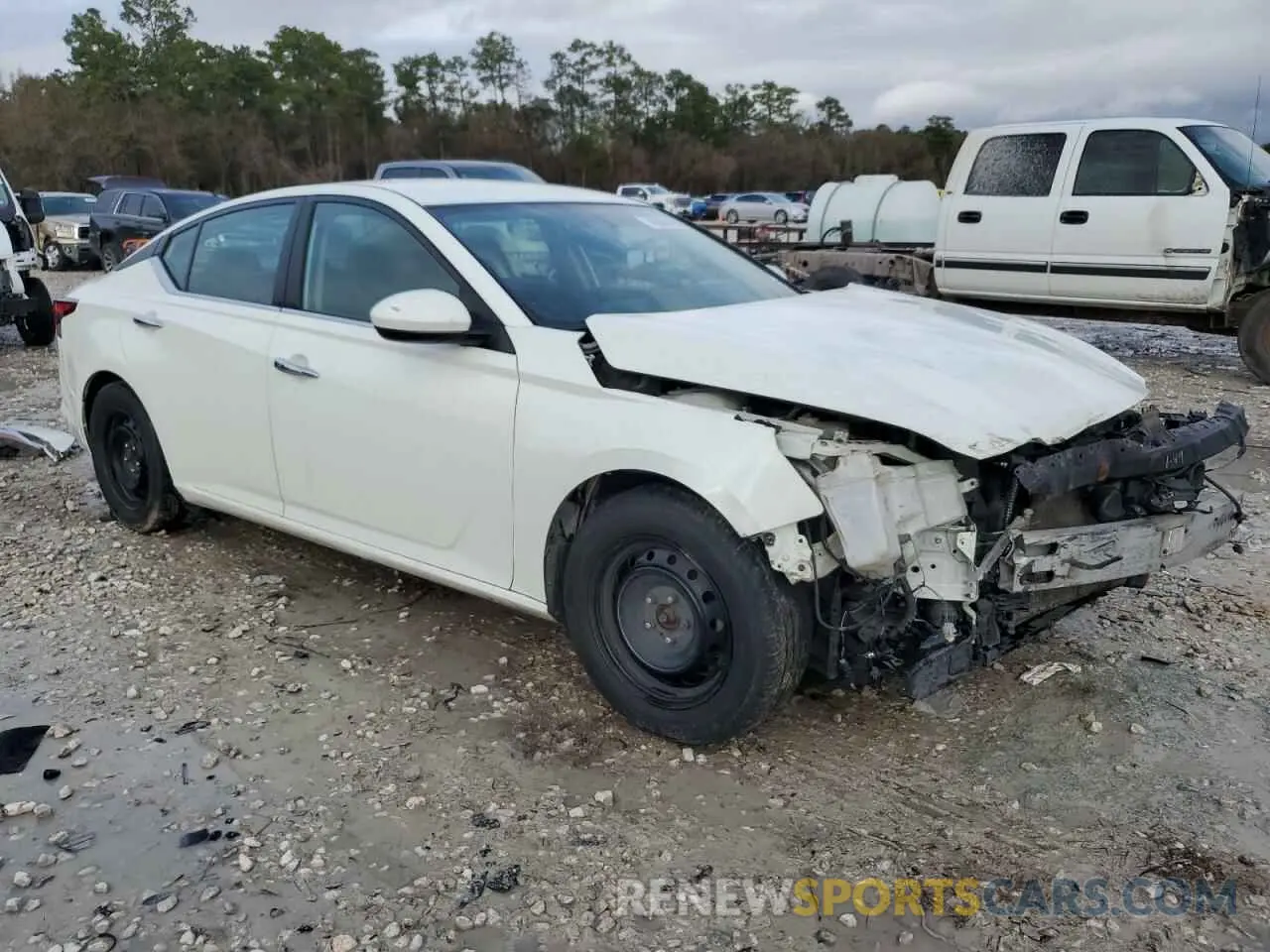 4 Photograph of a damaged car 1N4BL4BV9LC251107 NISSAN ALTIMA 2020