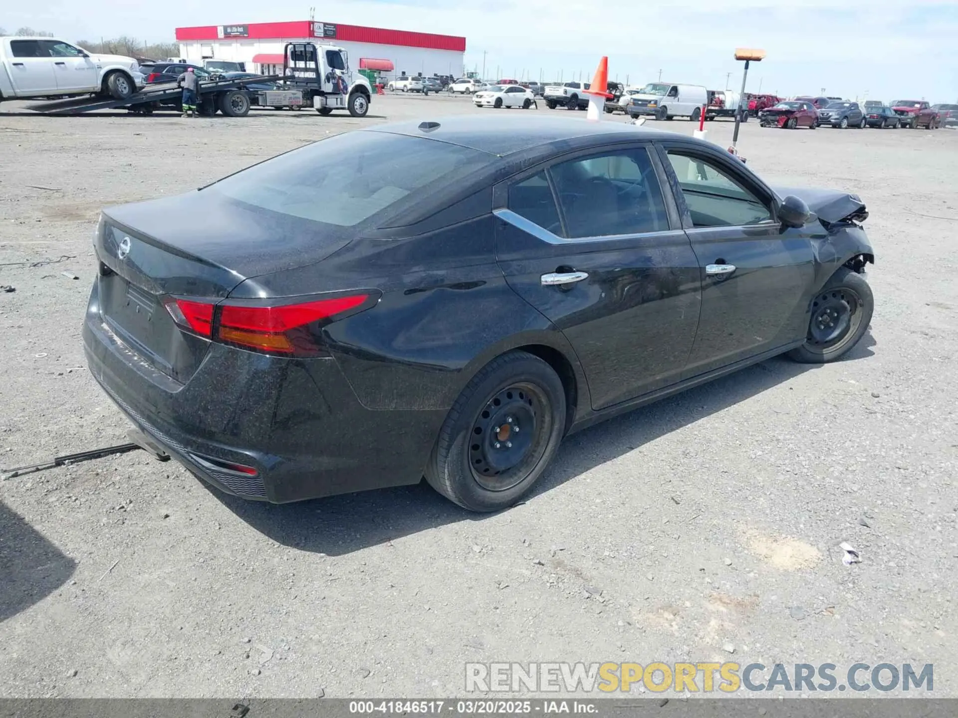 4 Photograph of a damaged car 1N4BL4BV9LC278355 NISSAN ALTIMA 2020