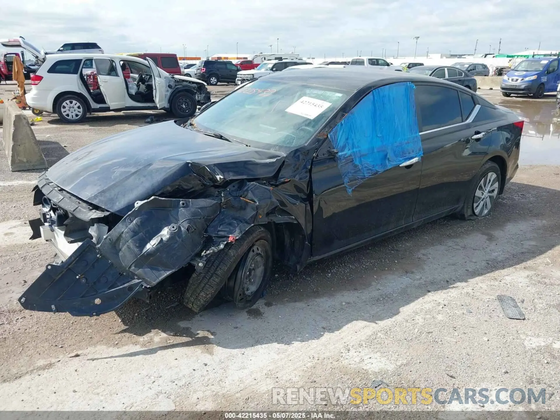 2 Photograph of a damaged car 1N4BL4BVXLC113544 NISSAN ALTIMA 2020