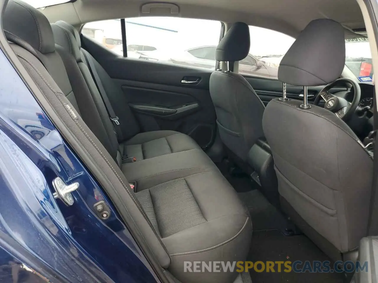 10 Photograph of a damaged car 1N4BL4BVXLC171363 NISSAN ALTIMA 2020