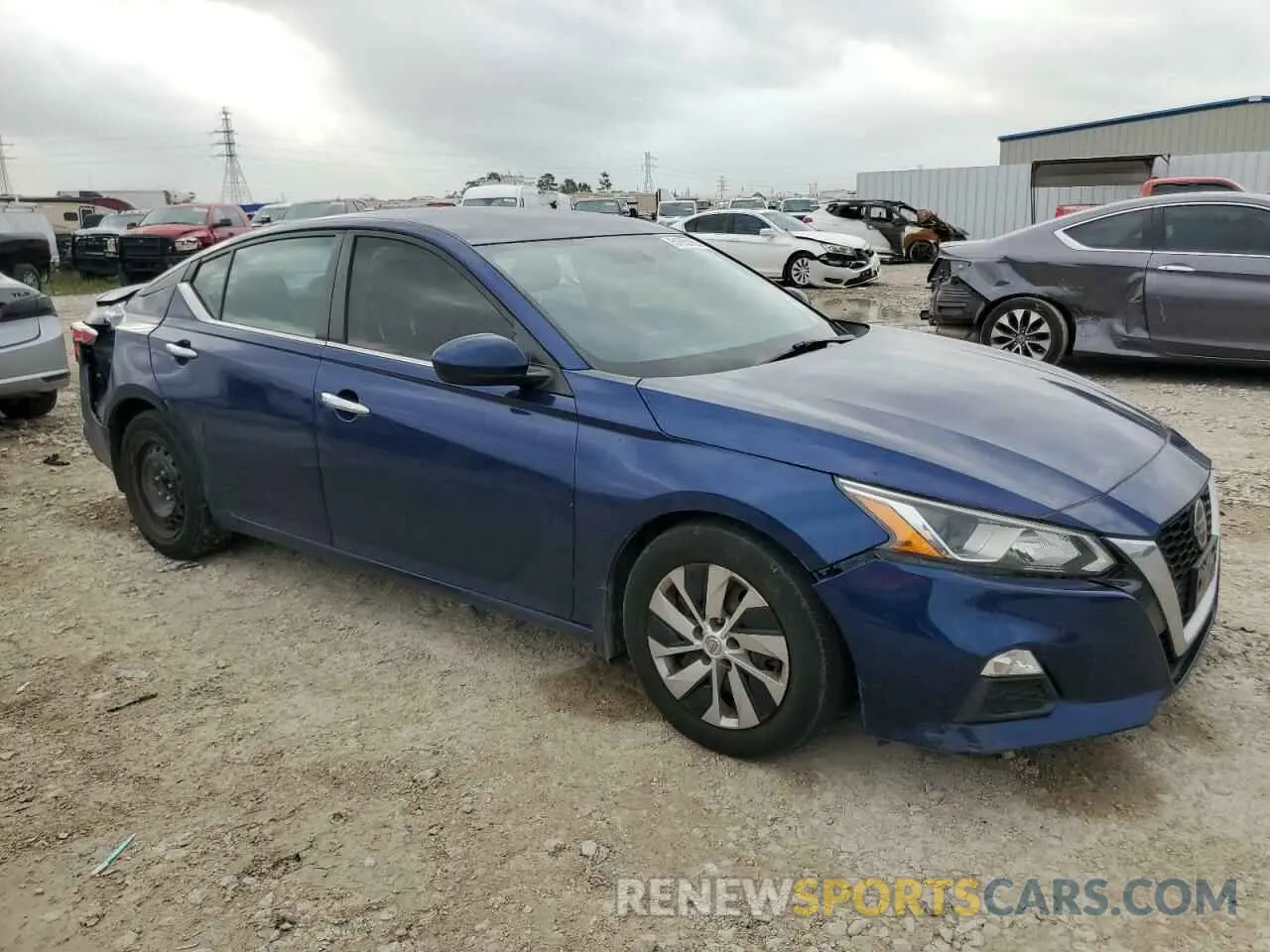 4 Photograph of a damaged car 1N4BL4BVXLC171363 NISSAN ALTIMA 2020