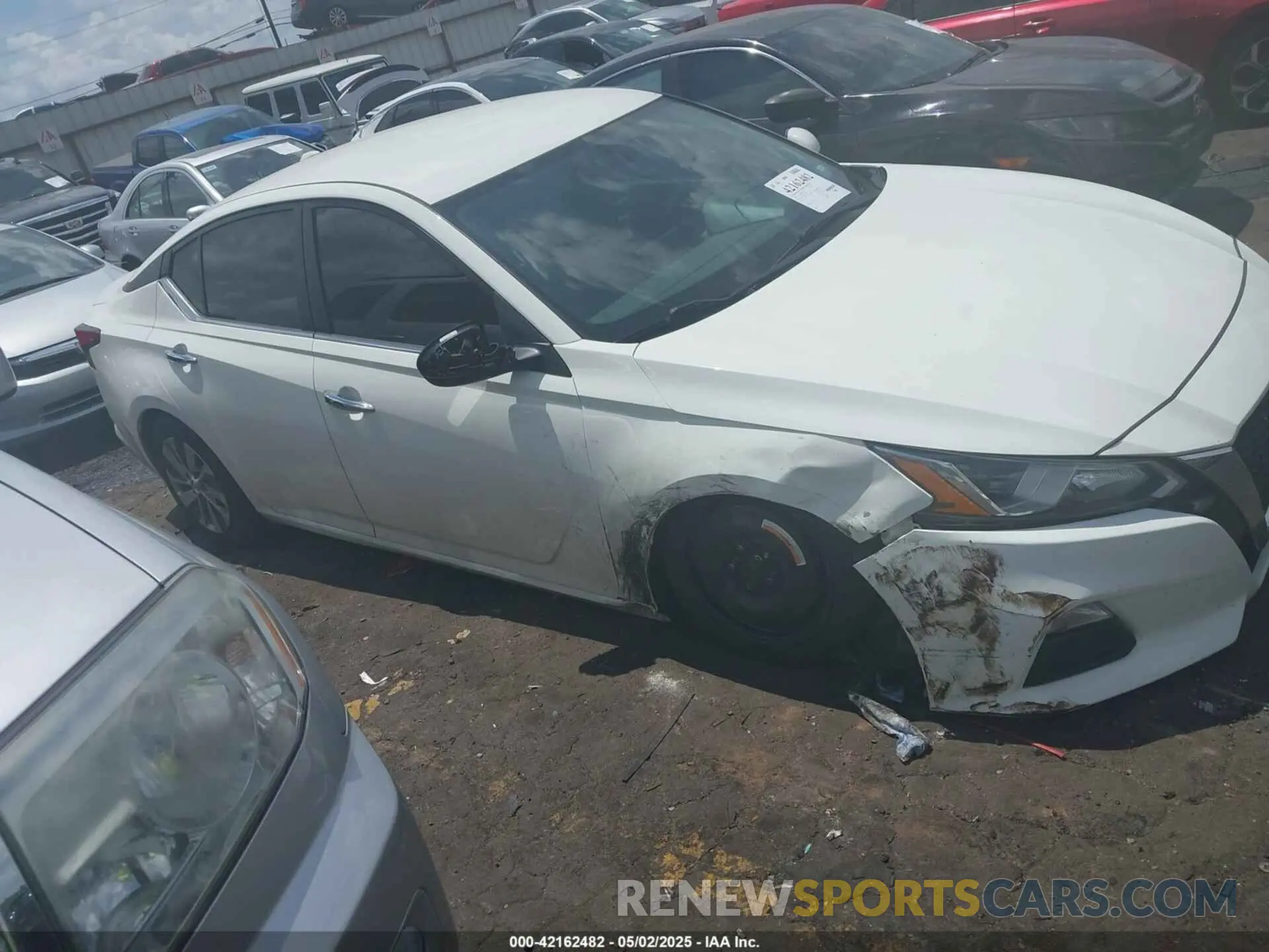 13 Photograph of a damaged car 1N4BL4BVXLC184212 NISSAN ALTIMA 2020