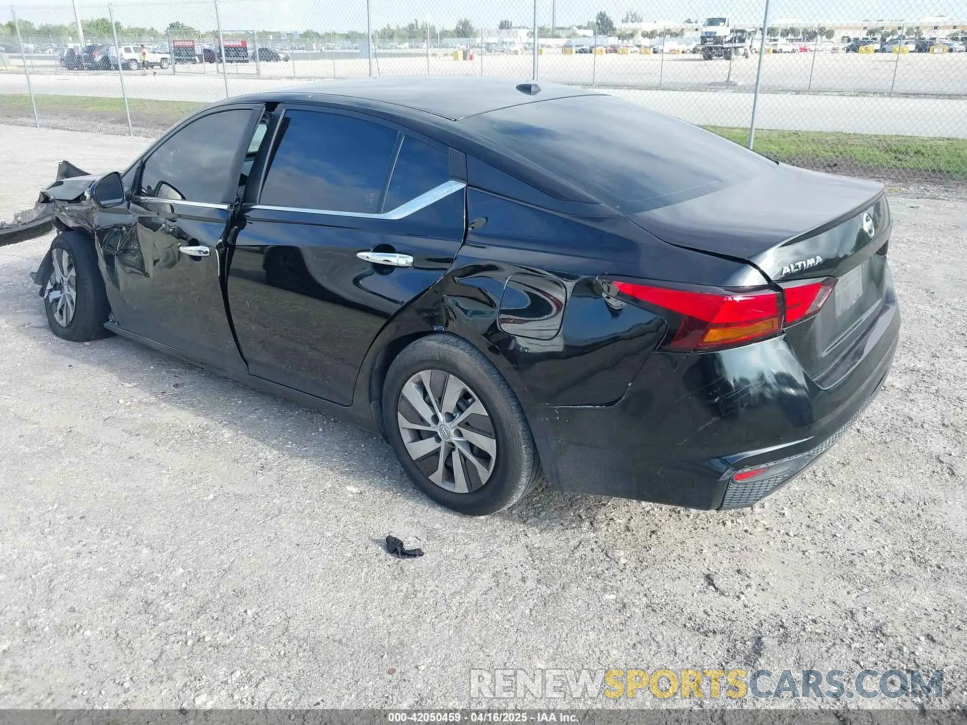 3 Photograph of a damaged car 1N4BL4BVXLC190270 NISSAN ALTIMA 2020