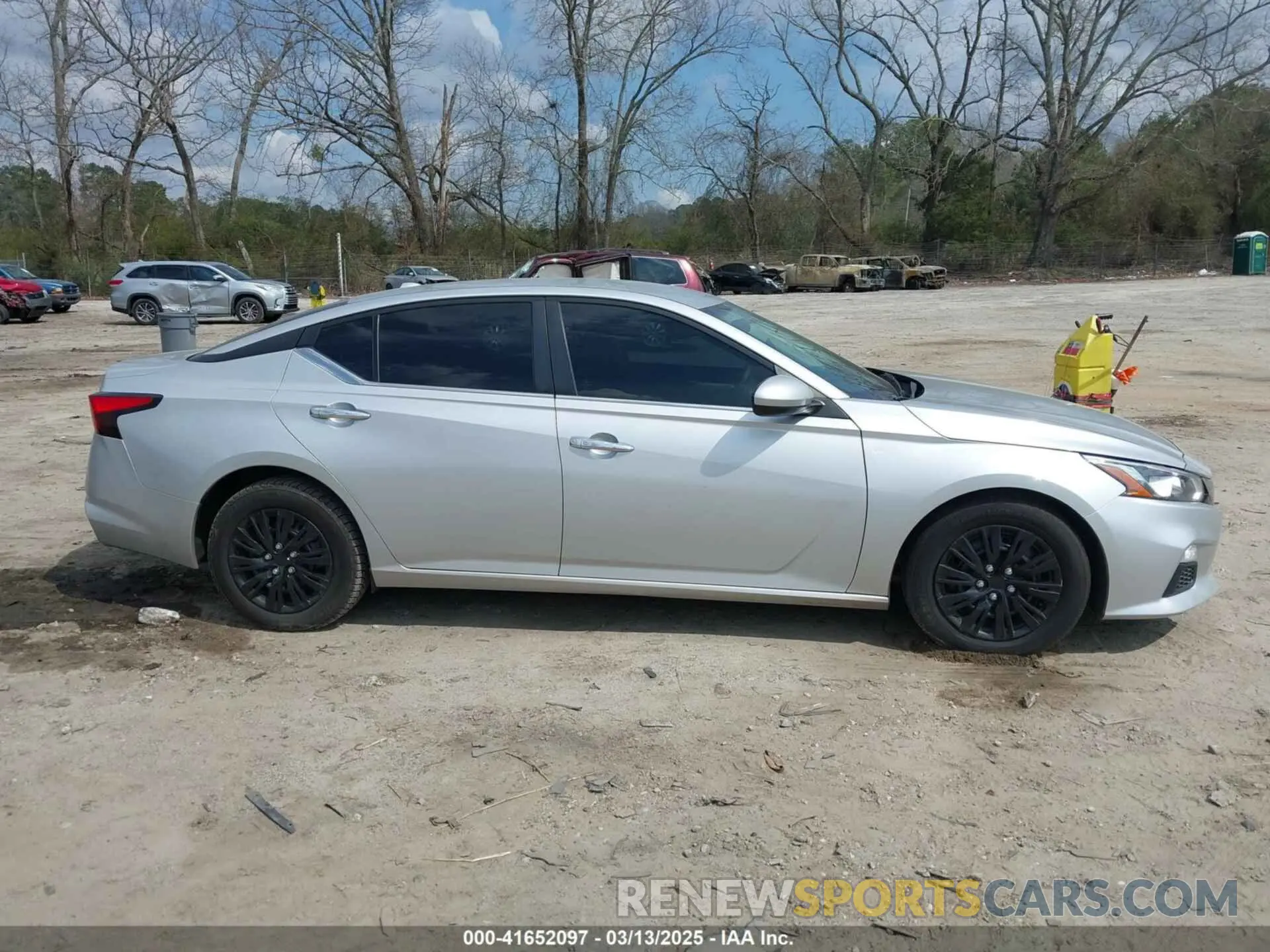 13 Photograph of a damaged car 1N4BL4BVXLC208122 NISSAN ALTIMA 2020