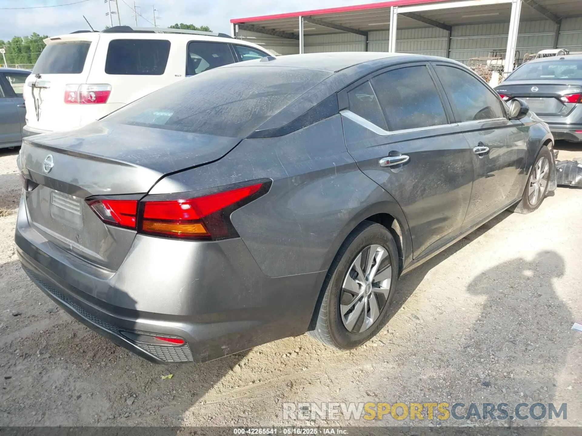 4 Фотография поврежденного автомобиля 1N4BL4BVXLC211053 NISSAN ALTIMA 2020