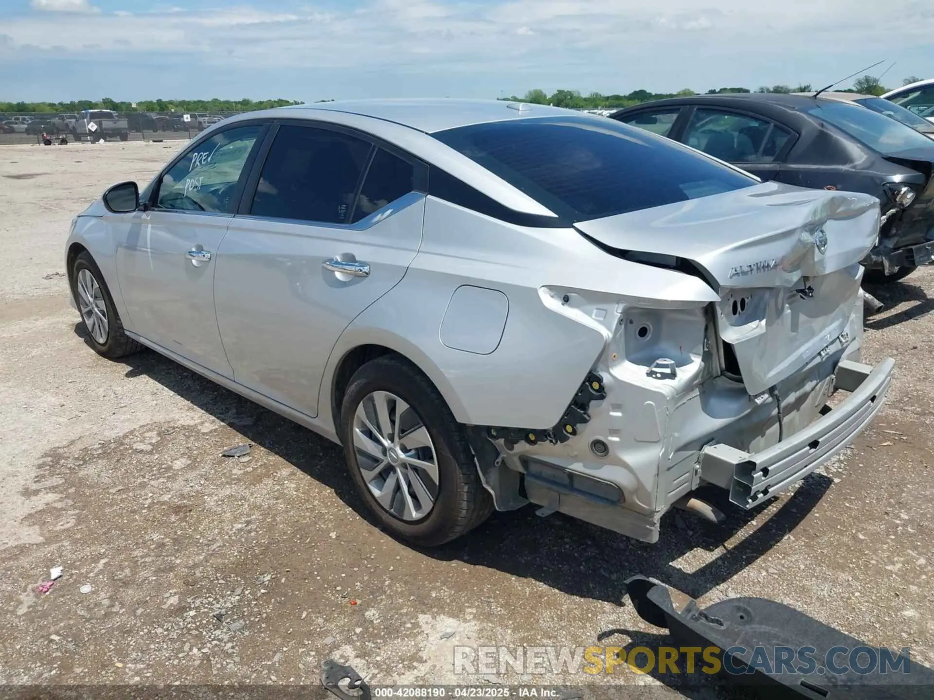 3 Фотография поврежденного автомобиля 1N4BL4BVXLC216205 NISSAN ALTIMA 2020