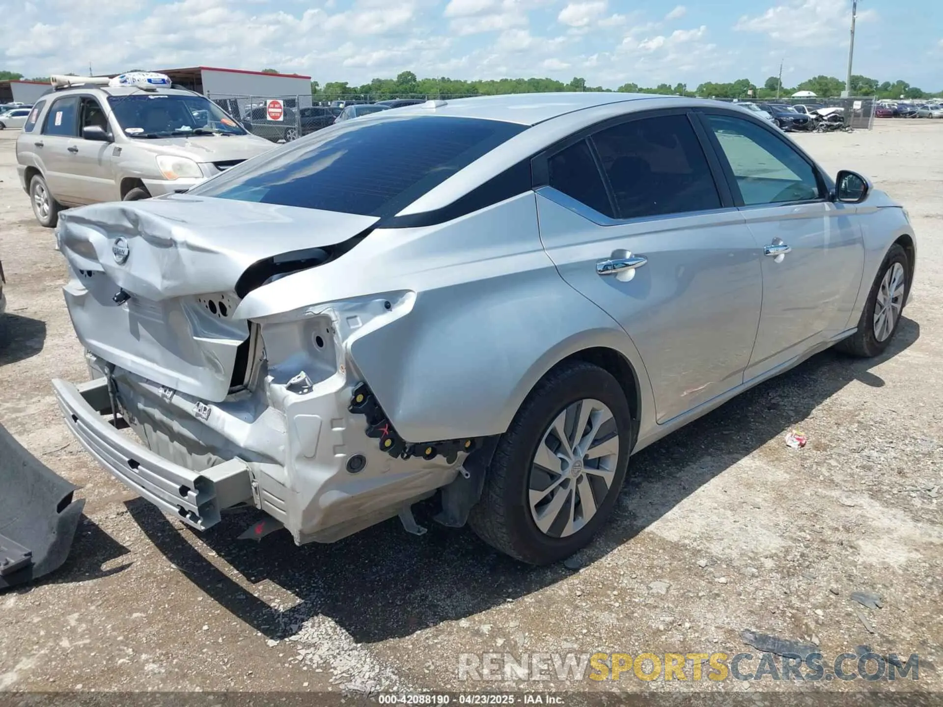 4 Фотография поврежденного автомобиля 1N4BL4BVXLC216205 NISSAN ALTIMA 2020