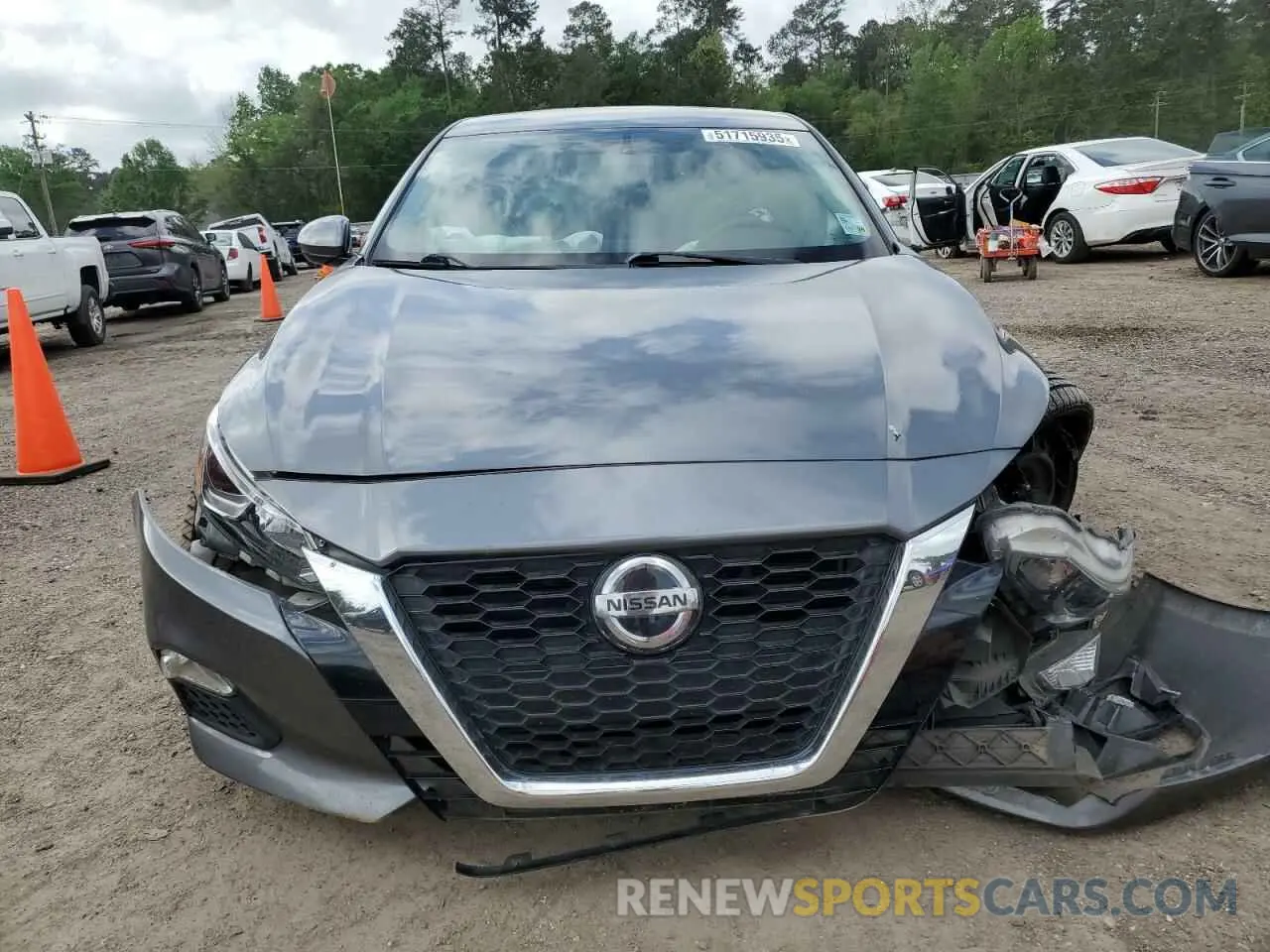 5 Photograph of a damaged car 1N4BL4BVXLC239063 NISSAN ALTIMA 2020