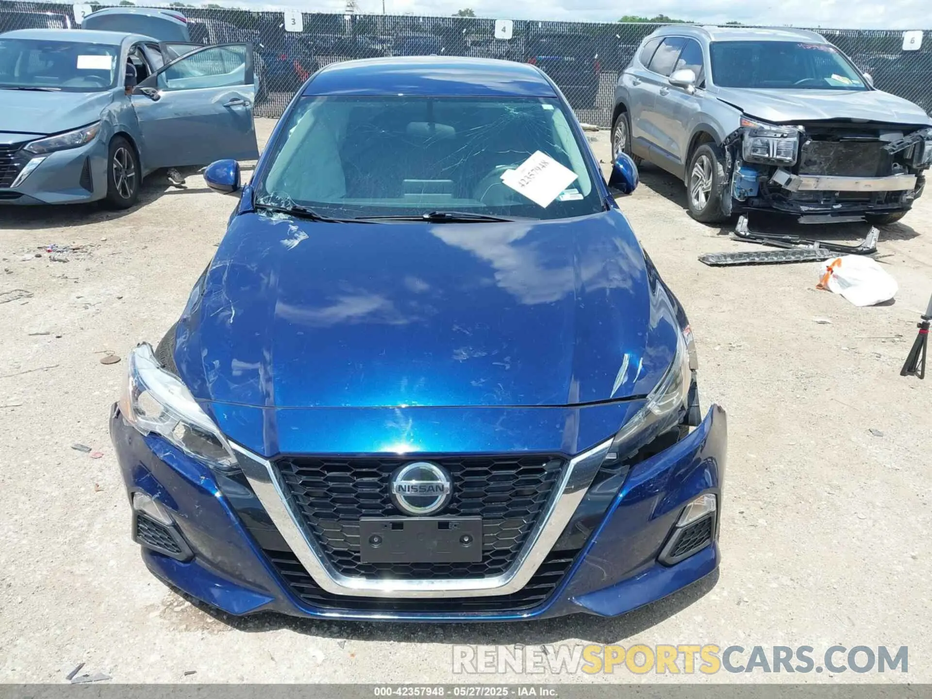 11 Photograph of a damaged car 1N4BL4BVXLC259927 NISSAN ALTIMA 2020