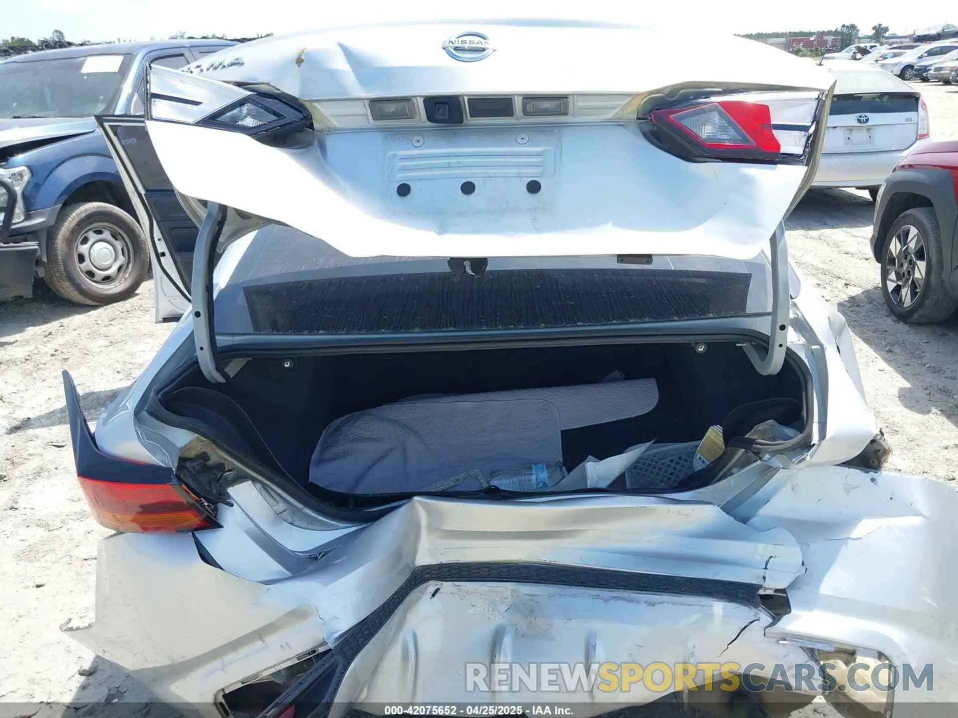 6 Фотография поврежденного автомобиля 1N4BL4BVXLC265632 NISSAN ALTIMA 2020