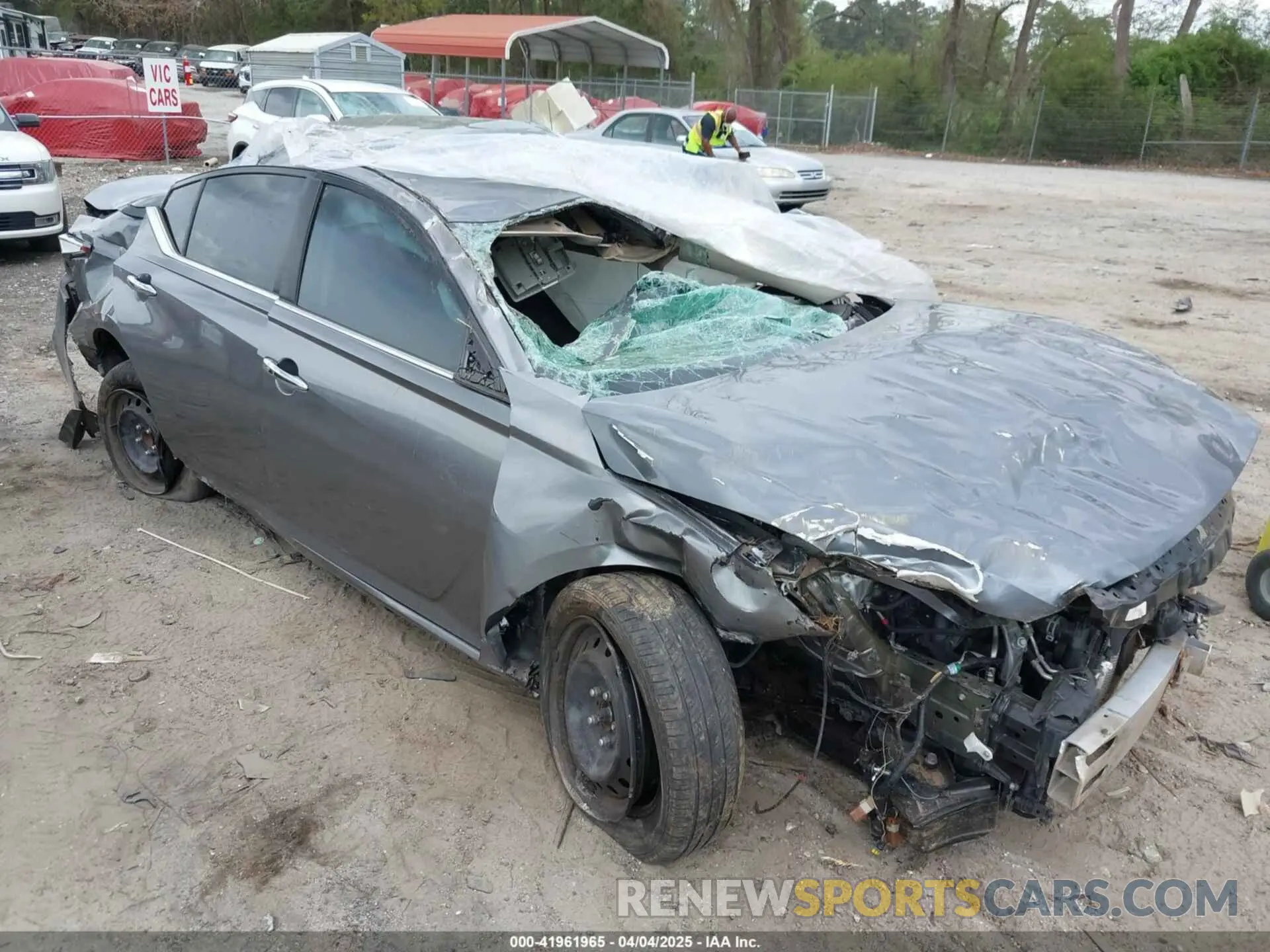 6 Photograph of a damaged car 1N4BL4BVXLN321637 NISSAN ALTIMA 2020