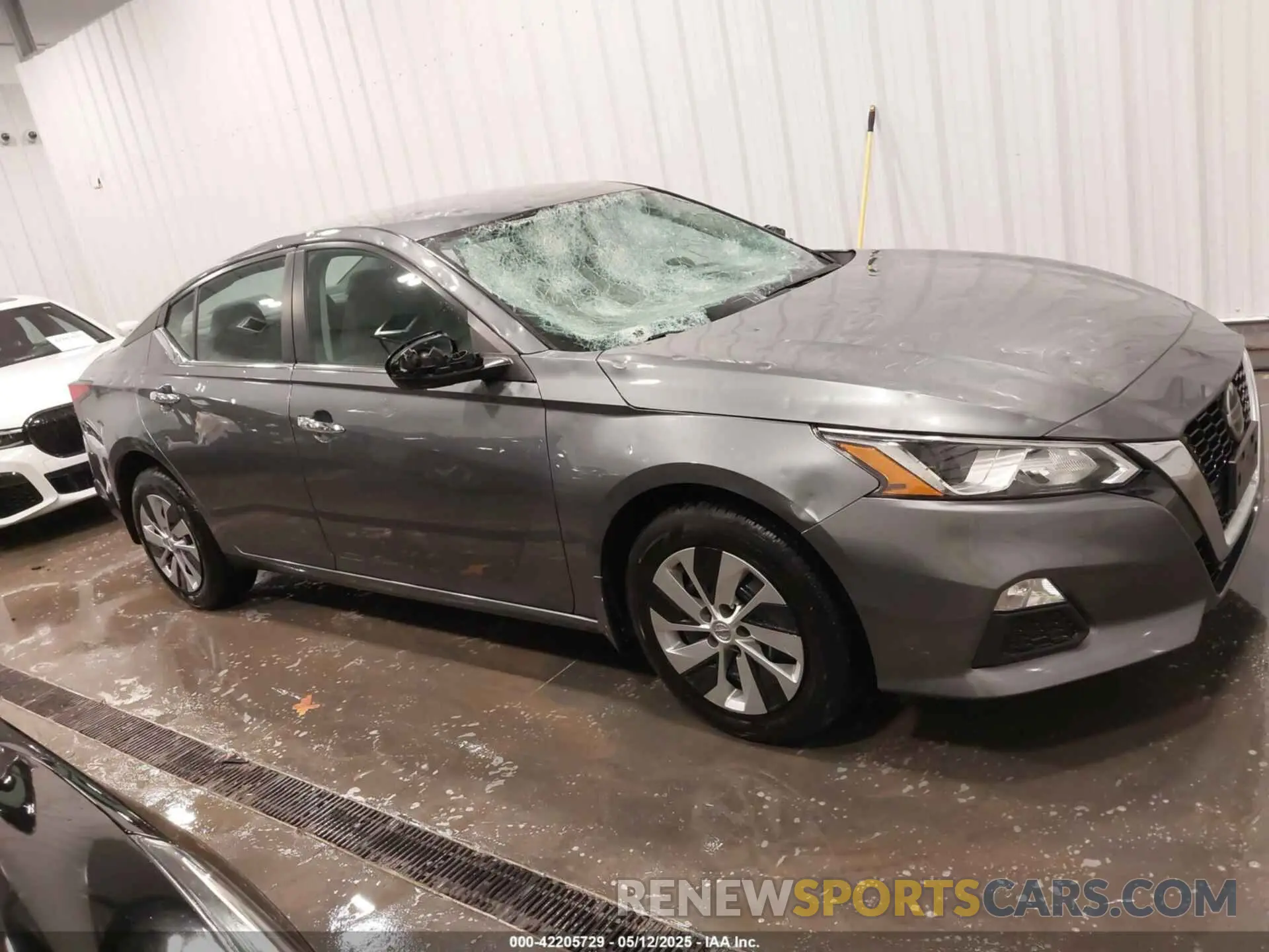 13 Photograph of a damaged car 1N4BL4BW1LC229711 NISSAN ALTIMA 2020