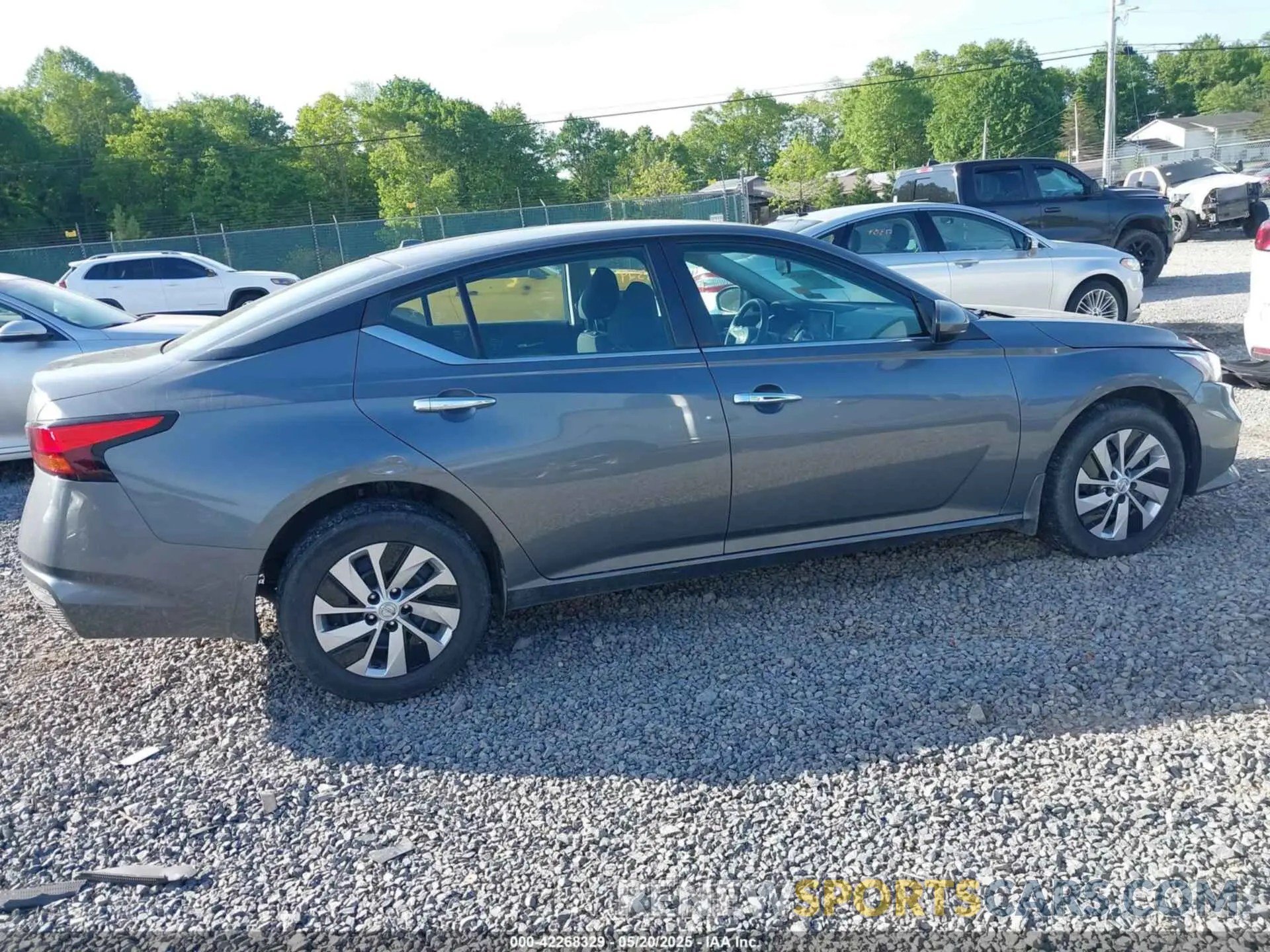 13 Photograph of a damaged car 1N4BL4BW5LC276417 NISSAN ALTIMA 2020