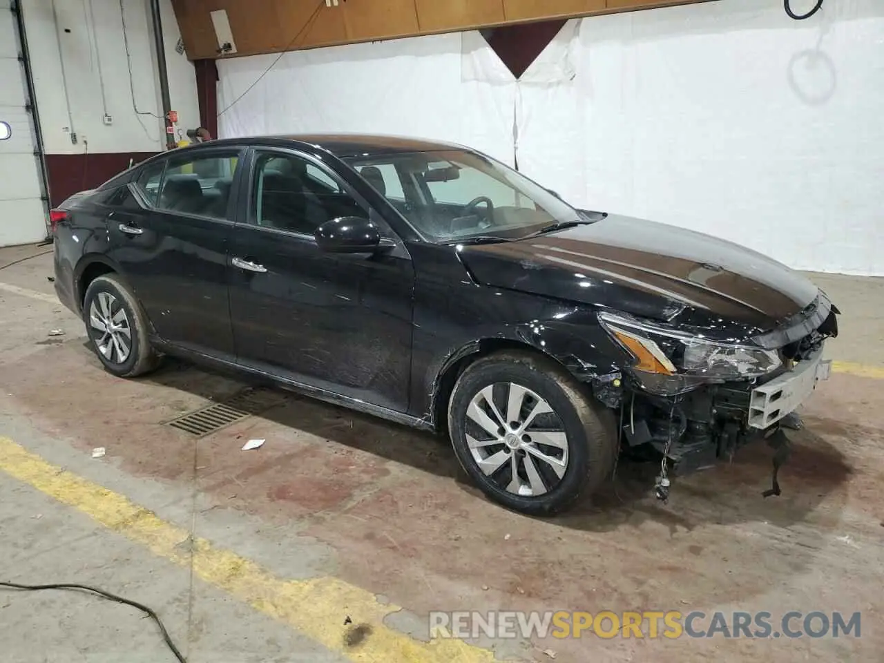 4 Photograph of a damaged car 1N4BL4BW7LC150396 NISSAN ALTIMA 2020