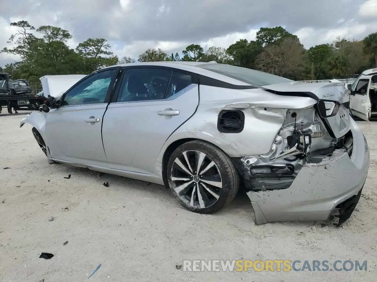 2 Photograph of a damaged car 1N4BL4CV0LC255402 NISSAN ALTIMA 2020