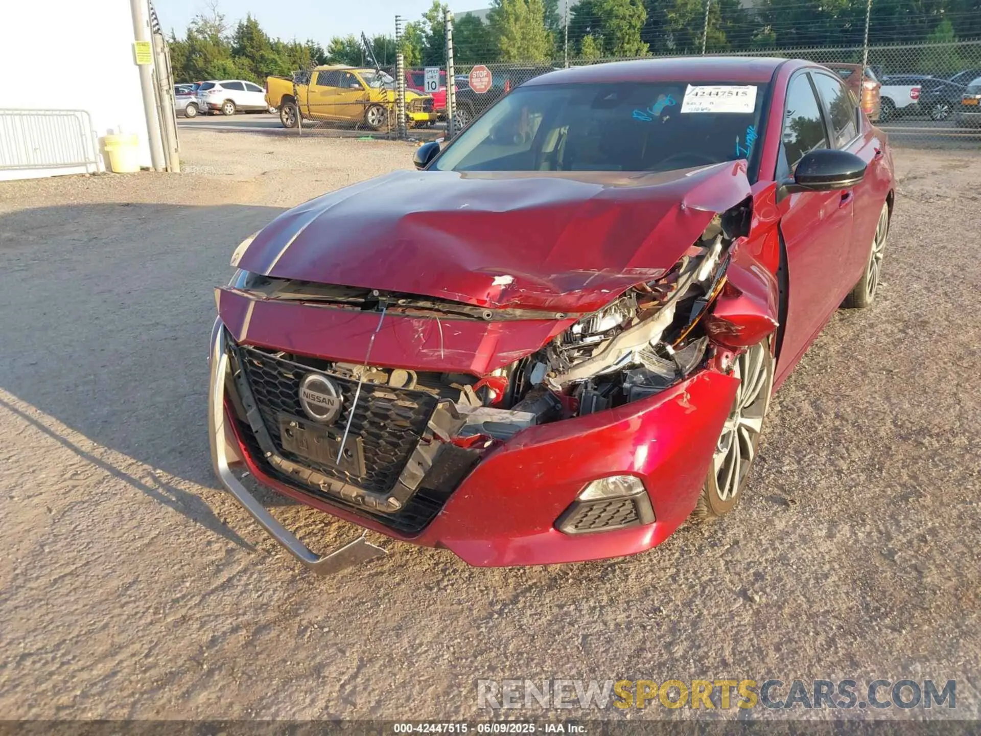 6 Photograph of a damaged car 1N4BL4CV0LN305753 NISSAN ALTIMA 2020