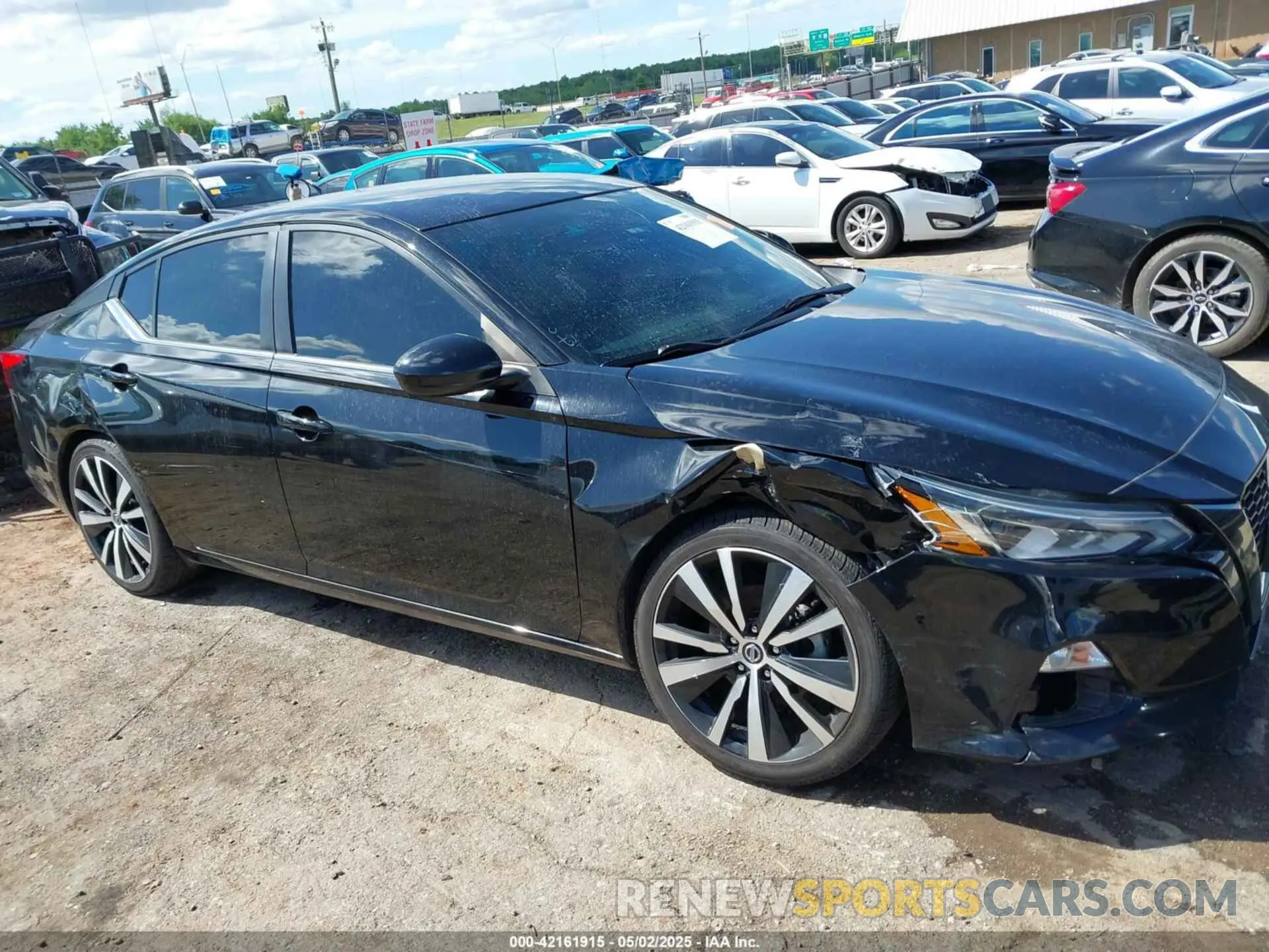 13 Photograph of a damaged car 1N4BL4CV1LC234428 NISSAN ALTIMA 2020