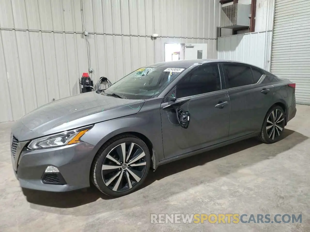 1 Фотография поврежденного автомобиля 1N4BL4CV1LC281569 NISSAN ALTIMA 2020