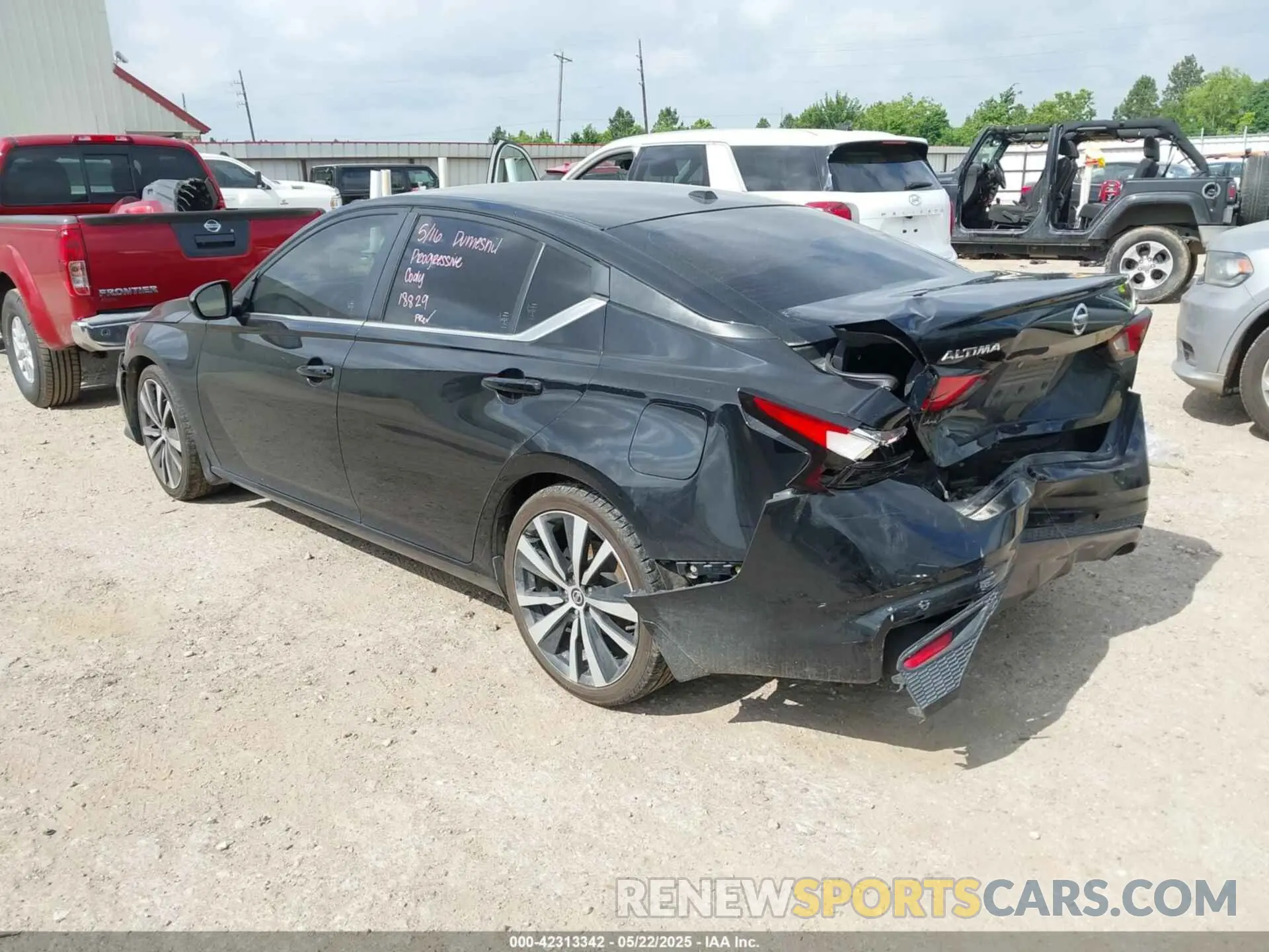 3 Photograph of a damaged car 1N4BL4CV2LC160954 NISSAN ALTIMA 2020