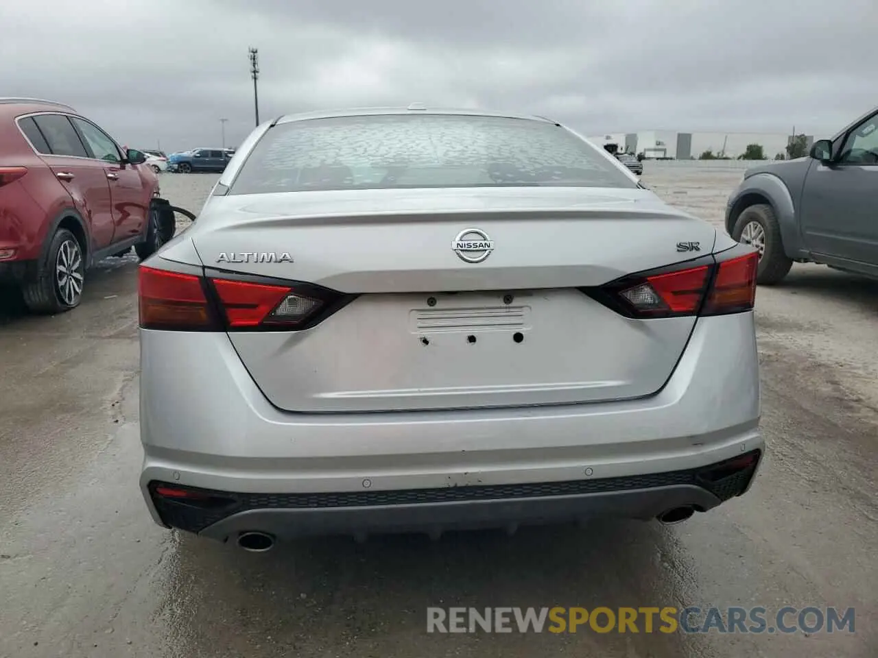 6 Photograph of a damaged car 1N4BL4CV3LC118549 NISSAN ALTIMA 2020