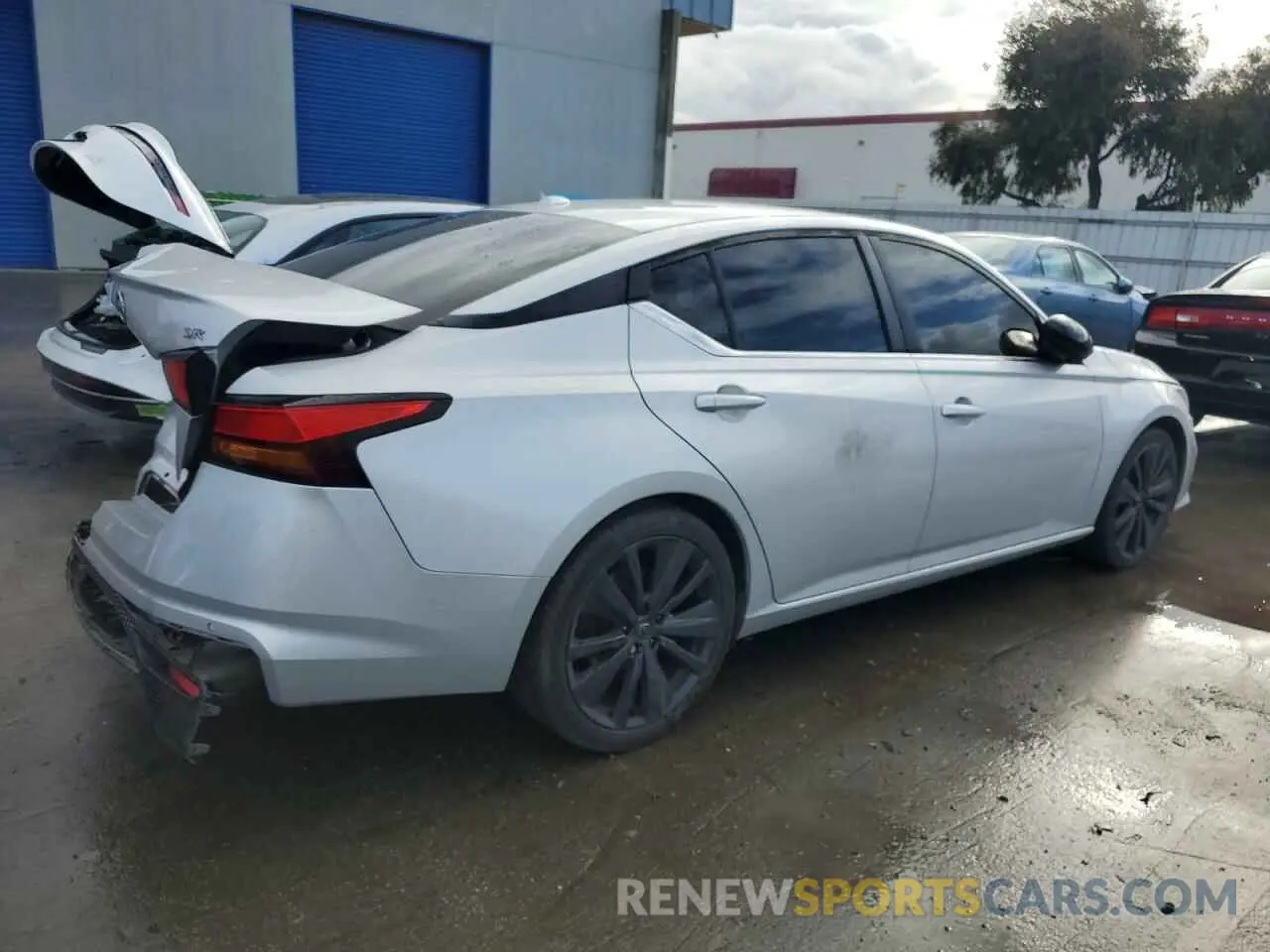 3 Photograph of a damaged car 1N4BL4CV3LC249495 NISSAN ALTIMA 2020