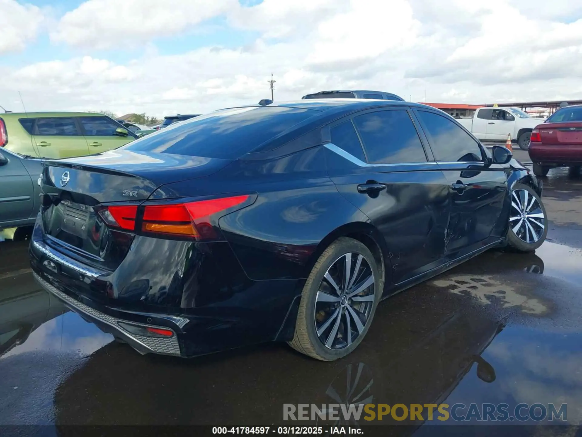 4 Фотография поврежденного автомобиля 1N4BL4CV3LC265342 NISSAN ALTIMA 2020