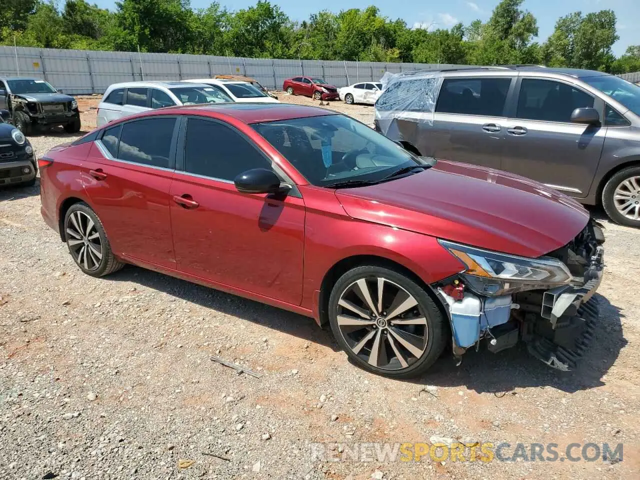 4 Photograph of a damaged car 1N4BL4CV4LC255175 NISSAN ALTIMA 2020