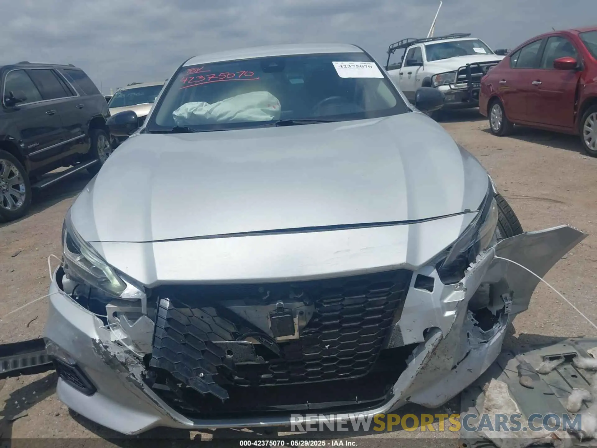 13 Photograph of a damaged car 1N4BL4CV4LC276608 NISSAN ALTIMA 2020