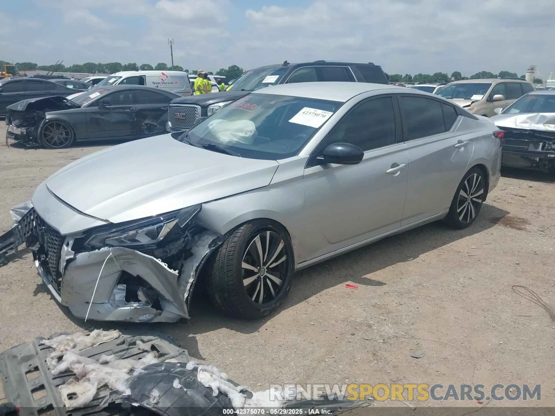 2 Photograph of a damaged car 1N4BL4CV4LC276608 NISSAN ALTIMA 2020