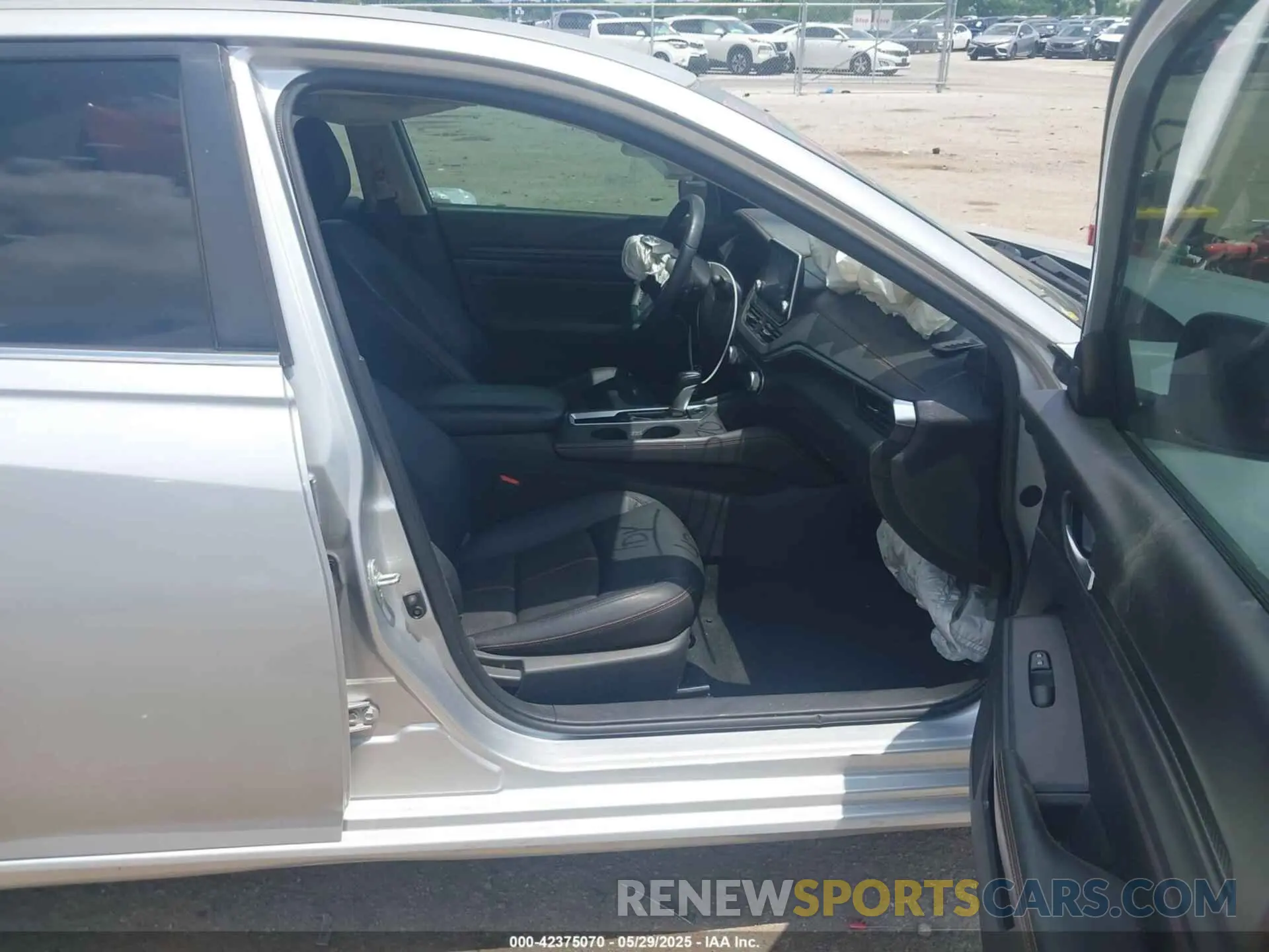 5 Photograph of a damaged car 1N4BL4CV4LC276608 NISSAN ALTIMA 2020