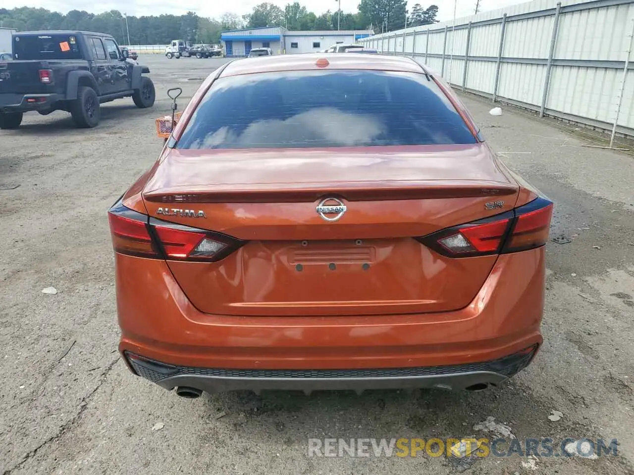 6 Photograph of a damaged car 1N4BL4CV4LN306937 NISSAN ALTIMA 2020