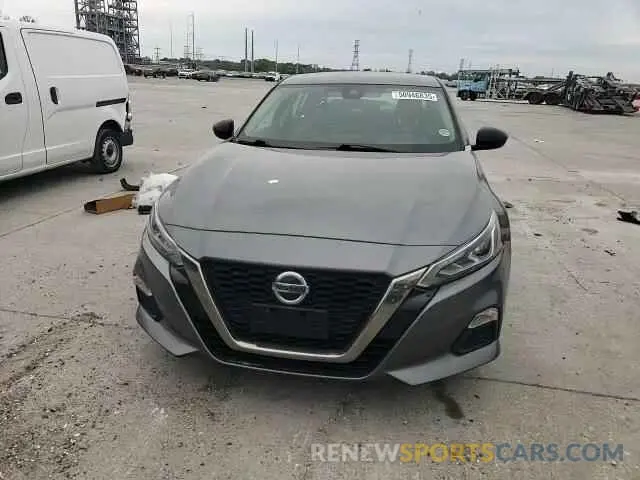 11 Photograph of a damaged car 1N4BL4CV5LC129231 NISSAN ALTIMA 2020