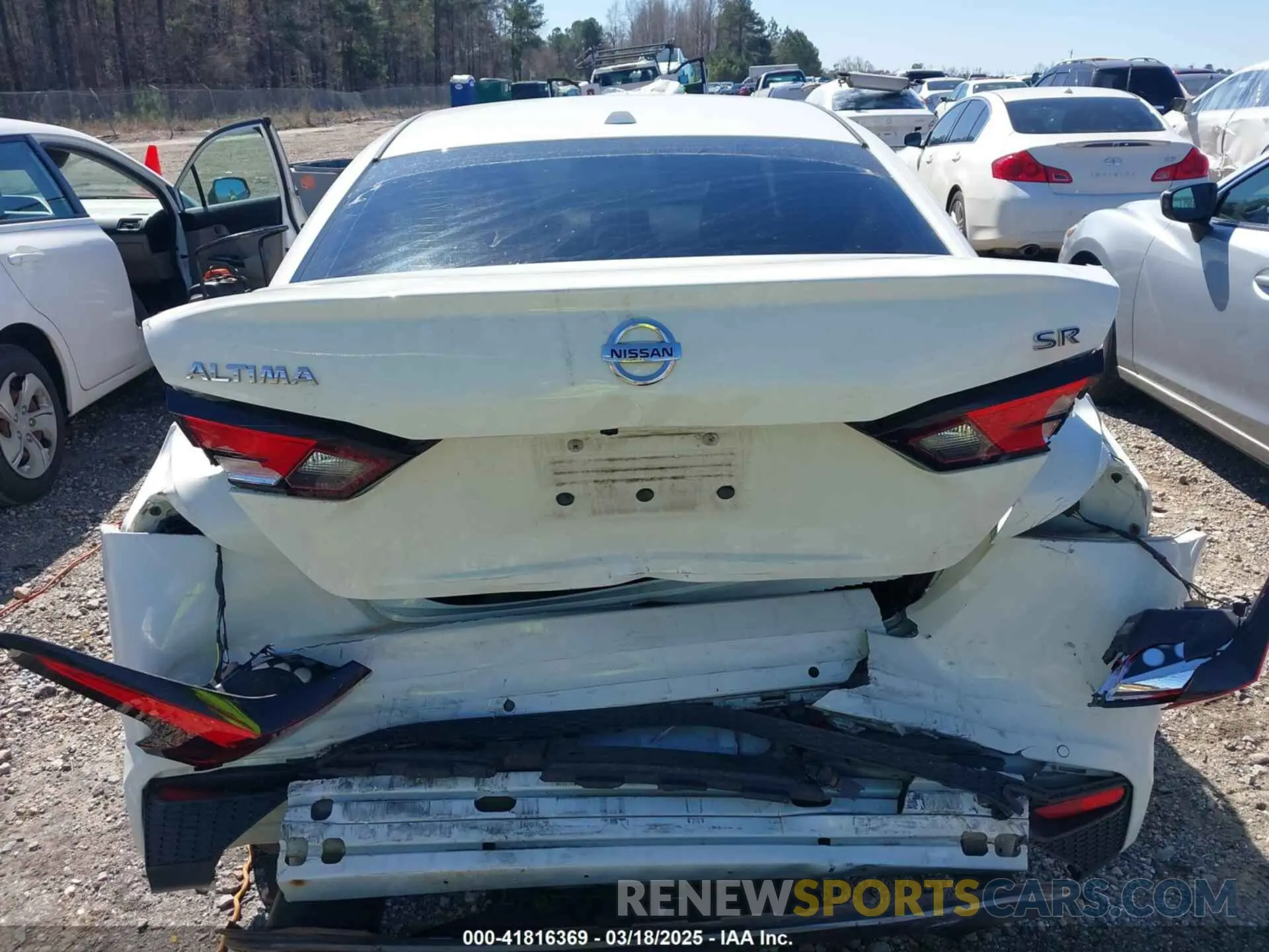 16 Photograph of a damaged car 1N4BL4CV5LC194371 NISSAN ALTIMA 2020